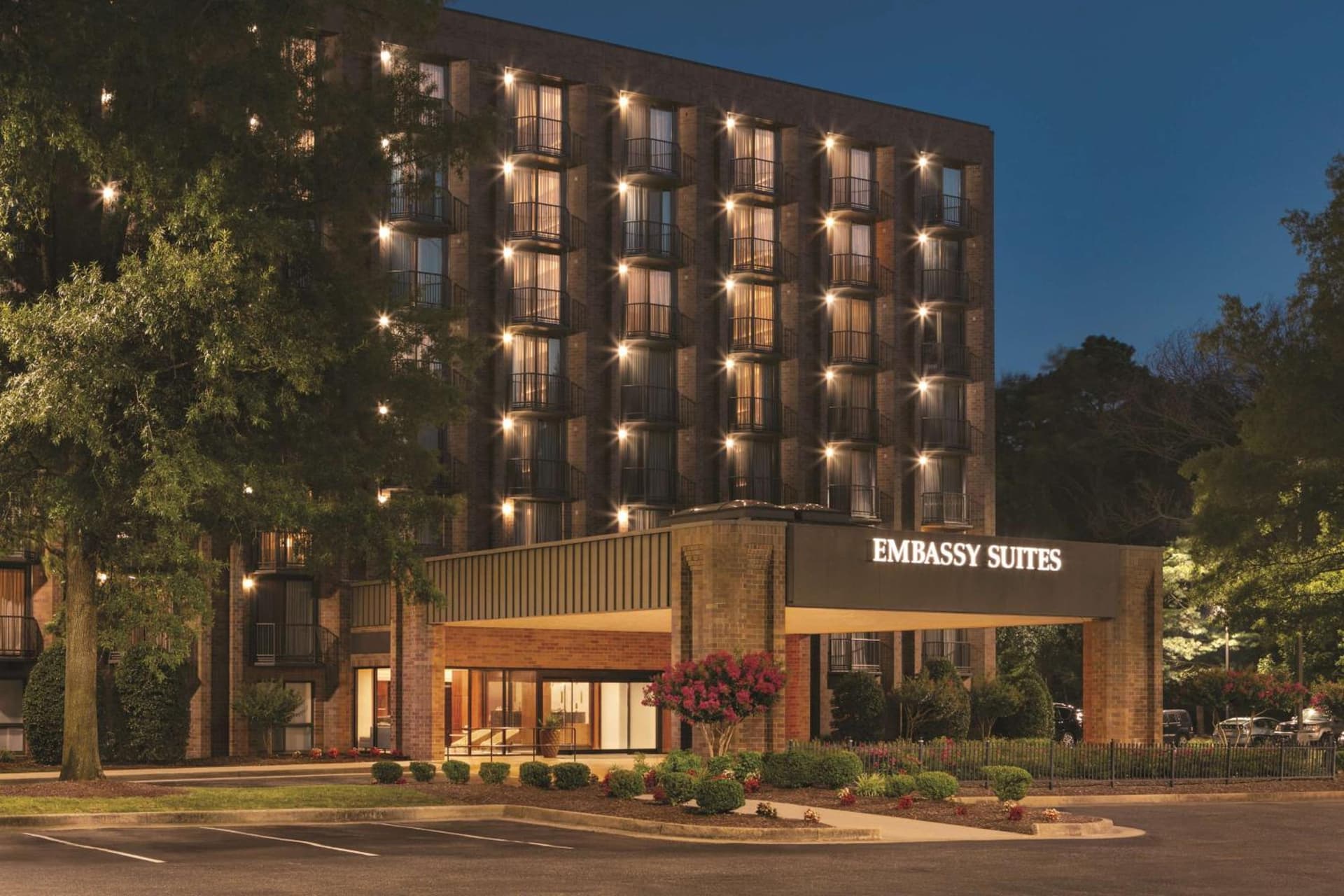Embassy Suites by Hilton Richmond interior in Richmond, VA — gallery photo 2