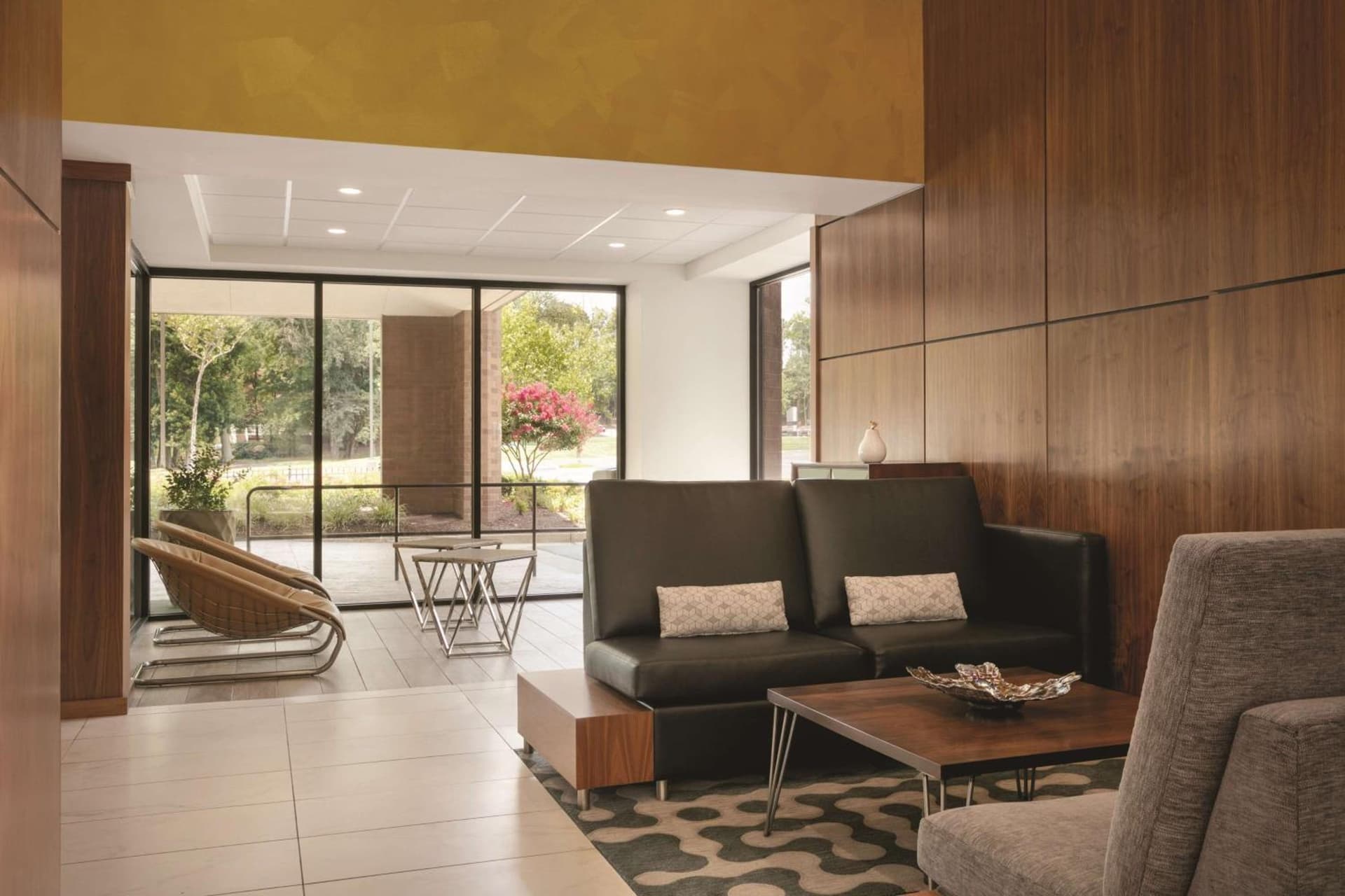 Embassy Suites by Hilton Richmond gallery photo in Richmond, VA — image 6