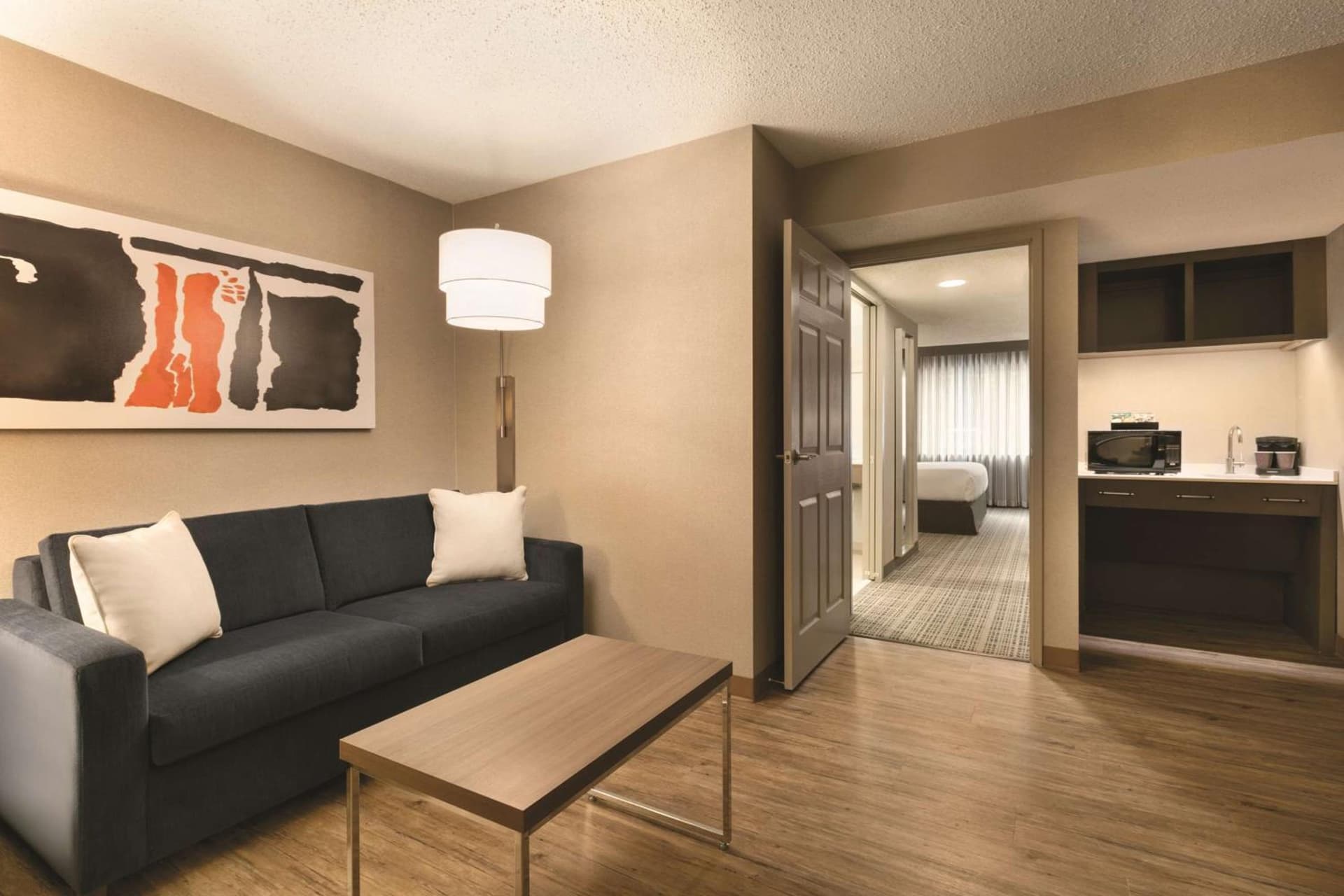 Embassy Suites by Hilton Richmond gallery photo in Richmond, VA — image 10