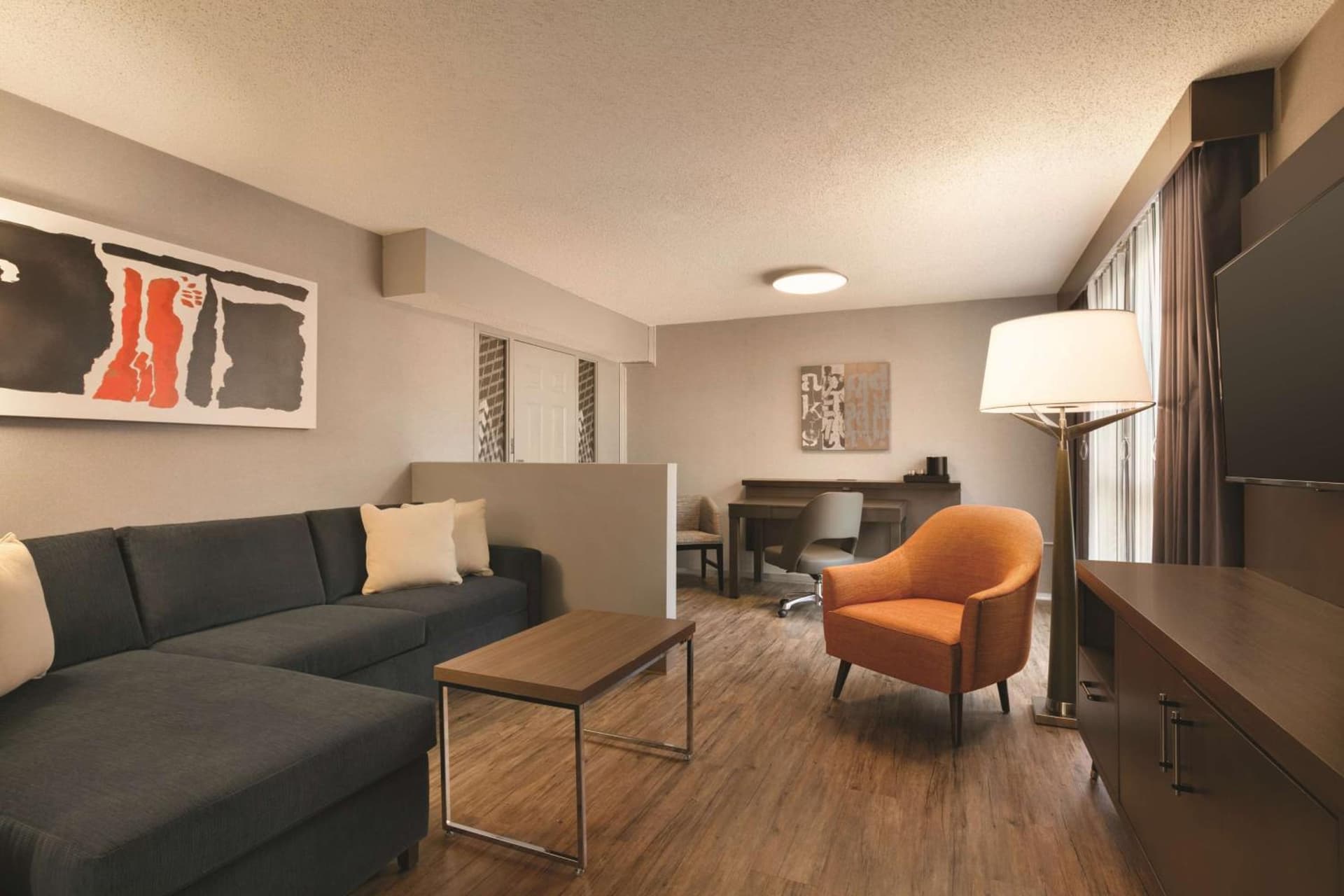 Embassy Suites by Hilton Richmond gallery photo in Richmond, VA — image 12