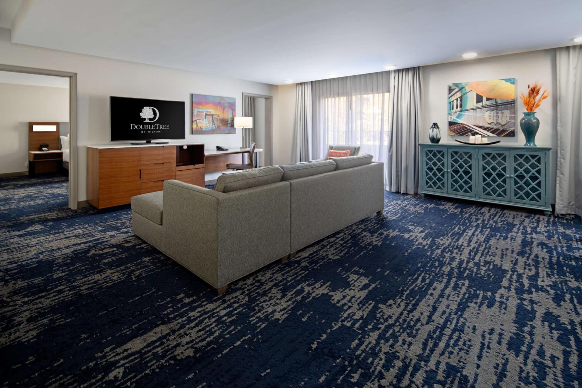 DoubleTree by Hilton Bakersfield gallery photo in Bakersfield, CA — image 5