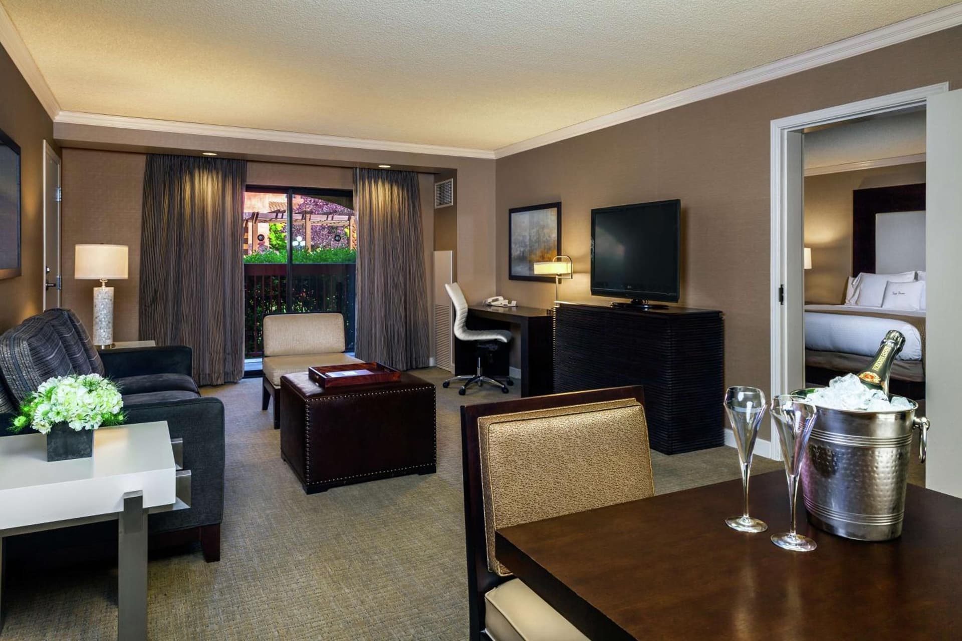 DoubleTree by Hilton Sonoma Wine Country gallery photo in Rohnert Park, CA — image 5
