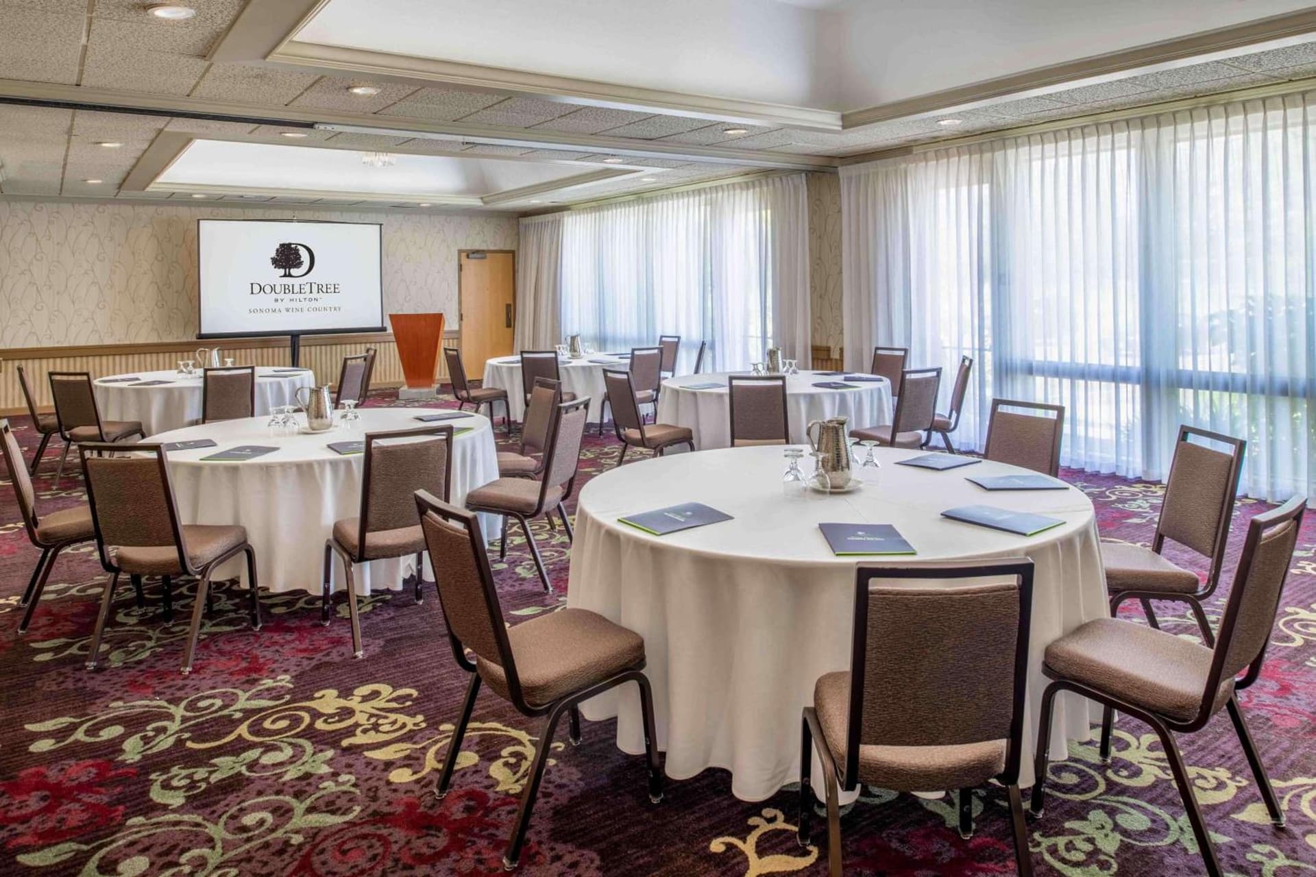 DoubleTree by Hilton Sonoma Wine Country gallery photo in Rohnert Park, CA — image 23