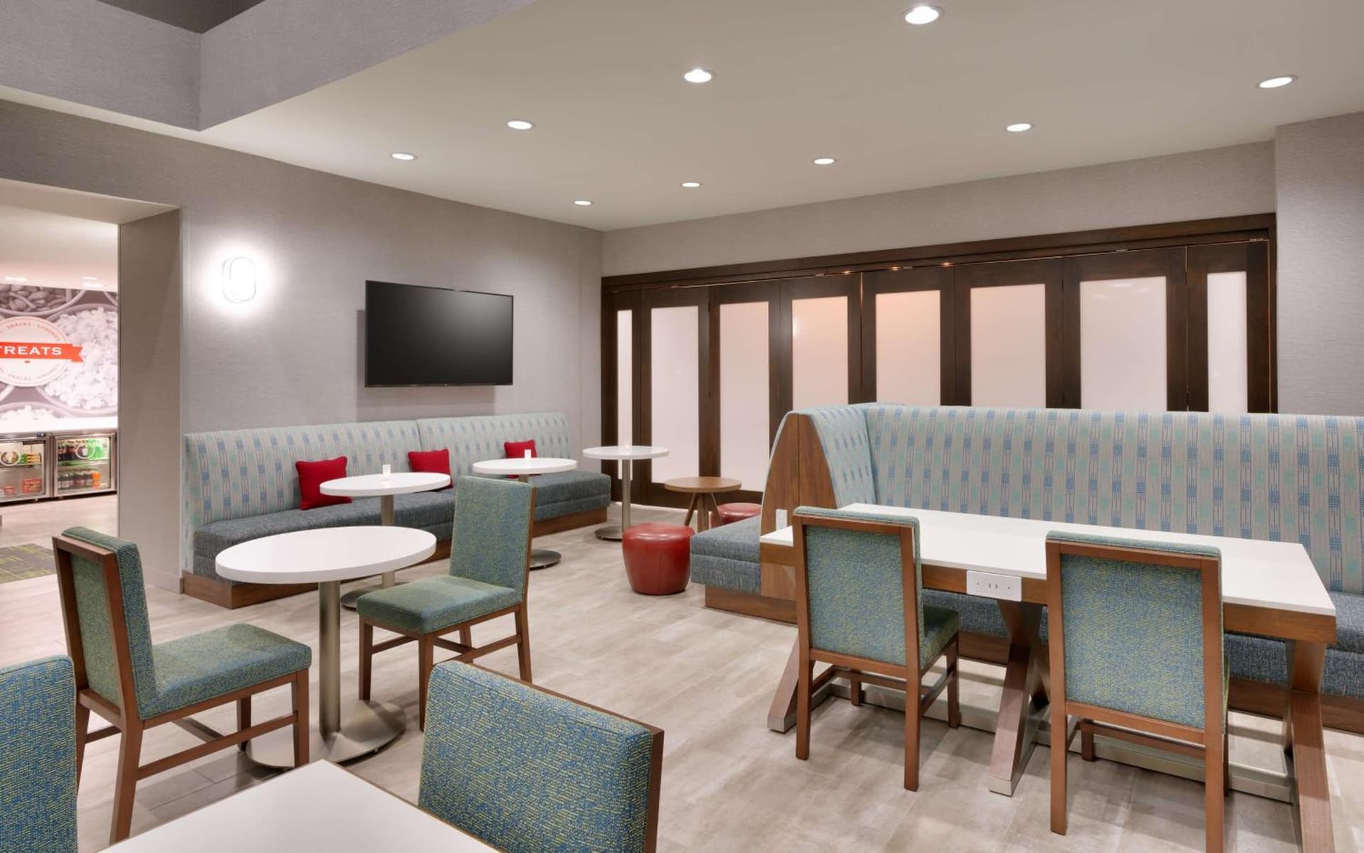 Hampton Inn & Suites Rockport-Fulton property views in Rockport, TX — gallery photo 3