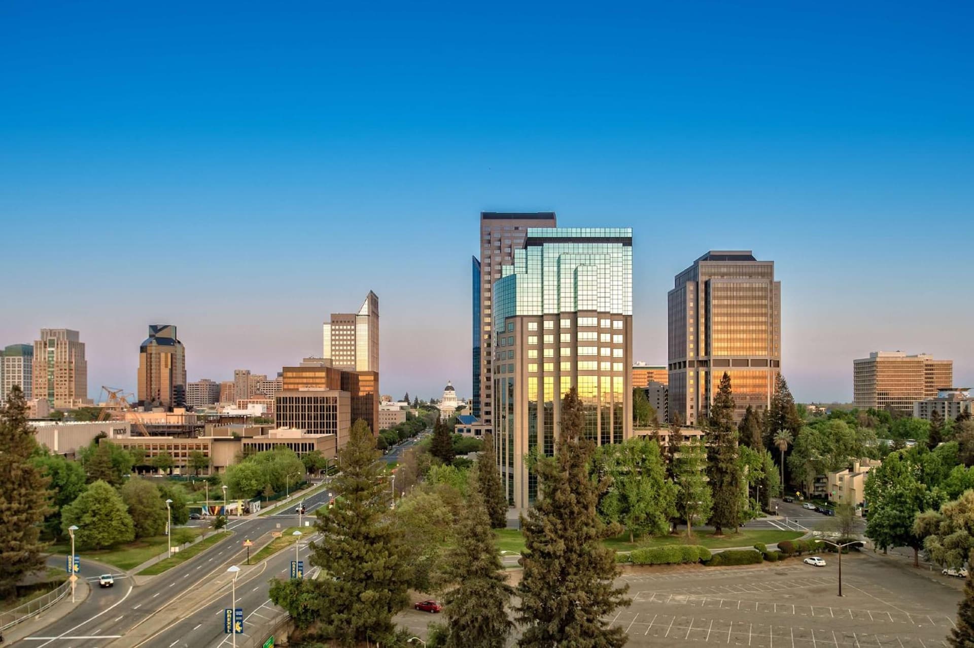 Embassy Suites by Hilton Sacramento Riverfront Promenade gallery photo in Sacramento, CA — image 18