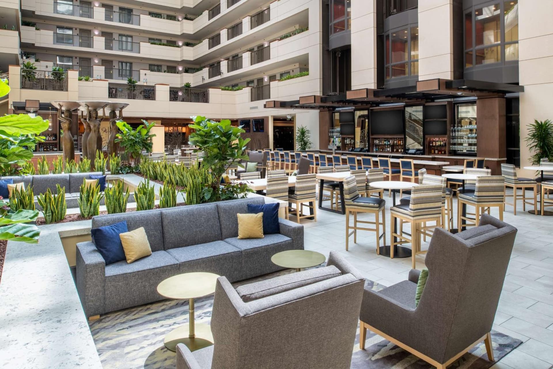 Embassy Suites by Hilton Sacramento Riverfront Promenade gallery photo in Sacramento, CA — image 33