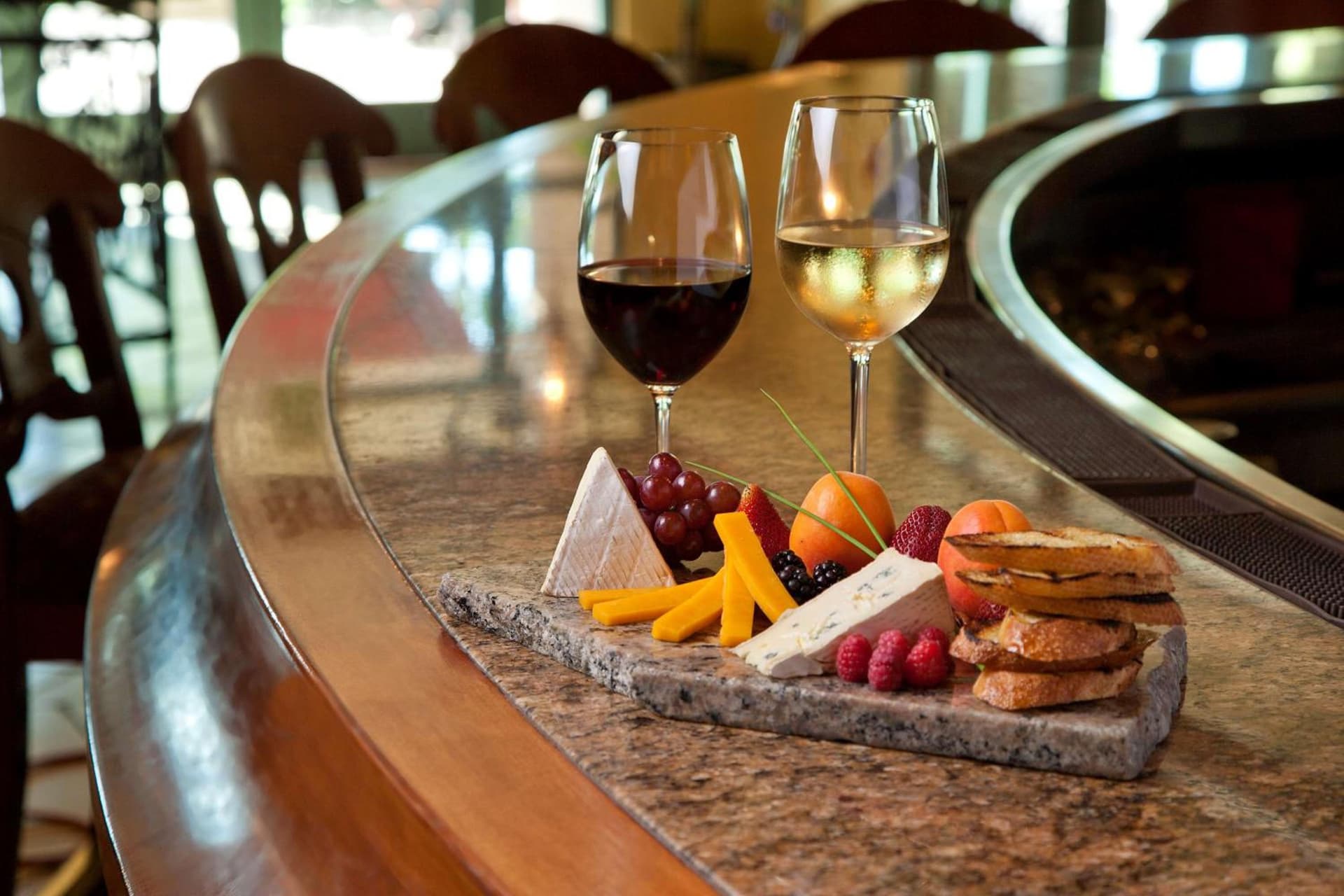 Embassy Suites by Hilton Sacramento Riverfront Promenade gallery photo in Sacramento, CA — image 10