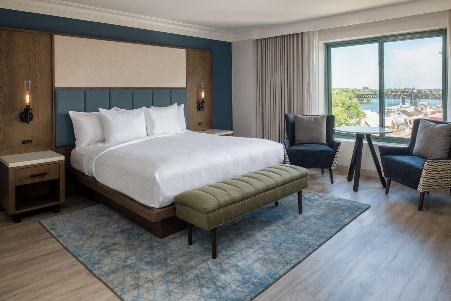 Embassy Suites by Hilton Sacramento Riverfront Promenade gallery photo in Sacramento, CA — image 7
