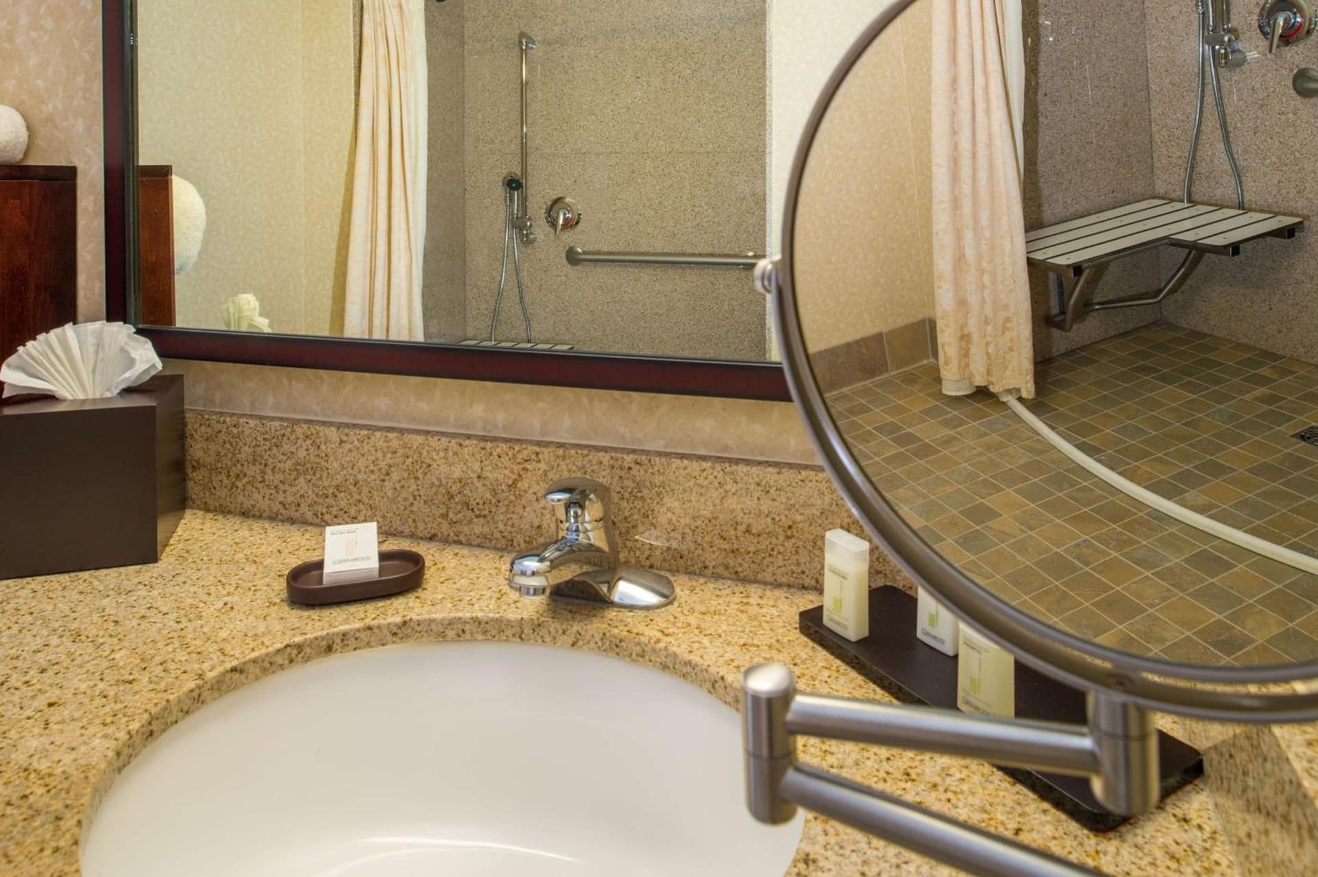 Embassy Suites by Hilton Sacramento Riverfront Promenade gallery photo in Sacramento, CA — image 11
