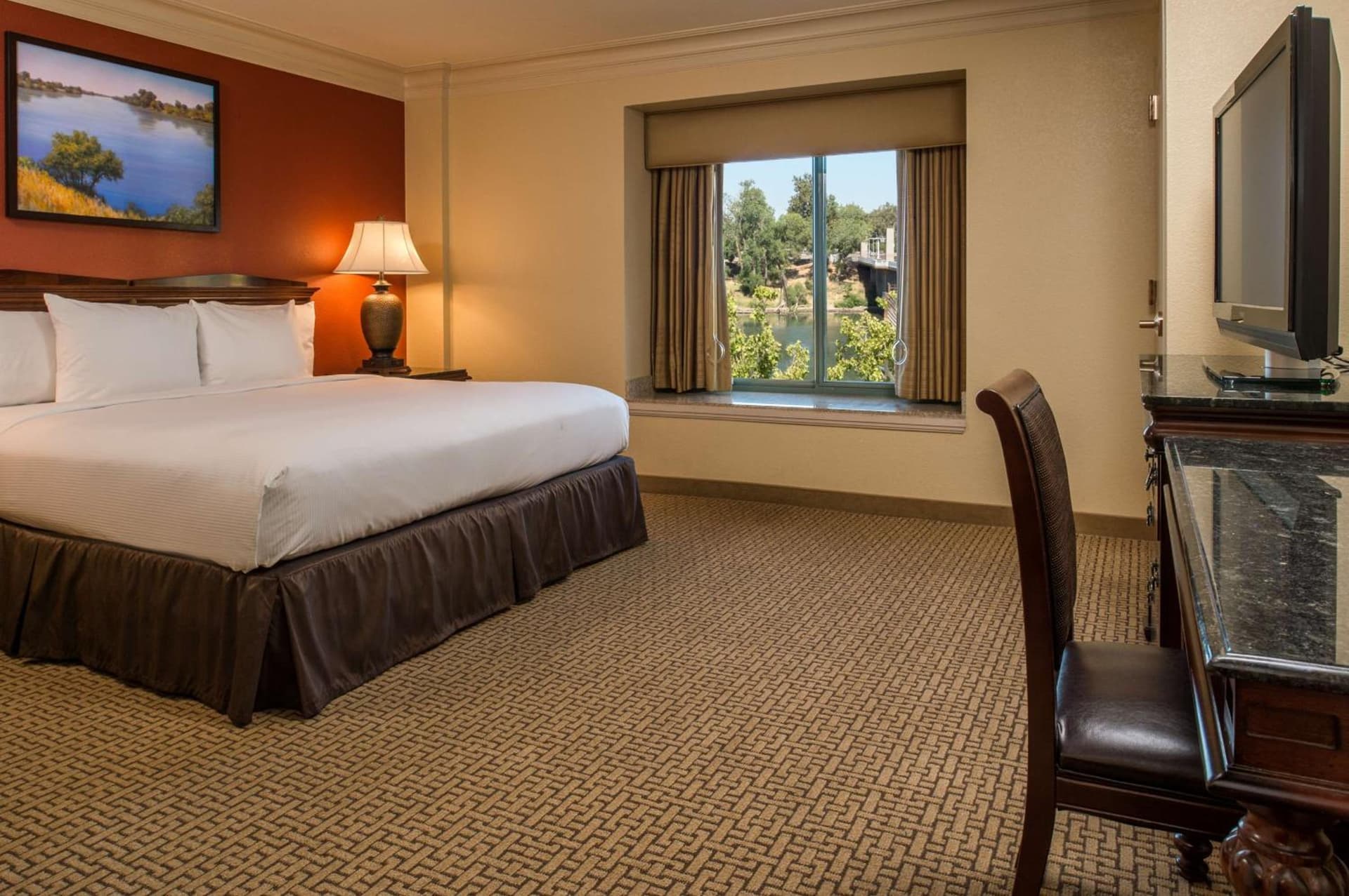 Embassy Suites by Hilton Sacramento Riverfront Promenade gallery photo in Sacramento, CA — image 23