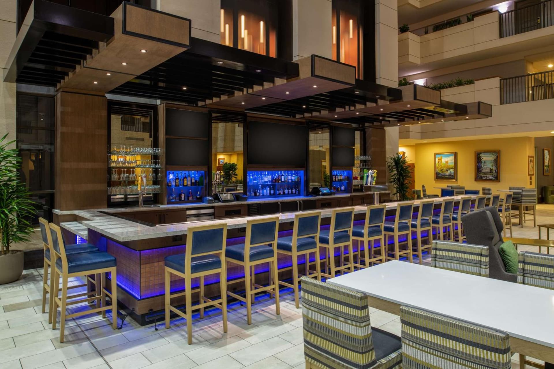 Embassy Suites by Hilton Sacramento Riverfront Promenade gallery photo in Sacramento, CA — image 50