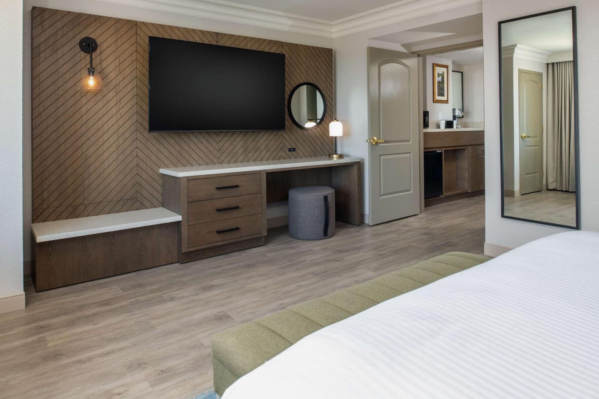 Embassy Suites by Hilton Sacramento Riverfront Promenade gallery photo in Sacramento, CA — image 71