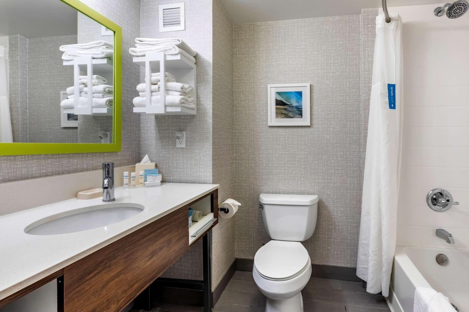 Hampton Inn Carlsbad North San Diego County gallery photo in Carlsbad, CA — image 4