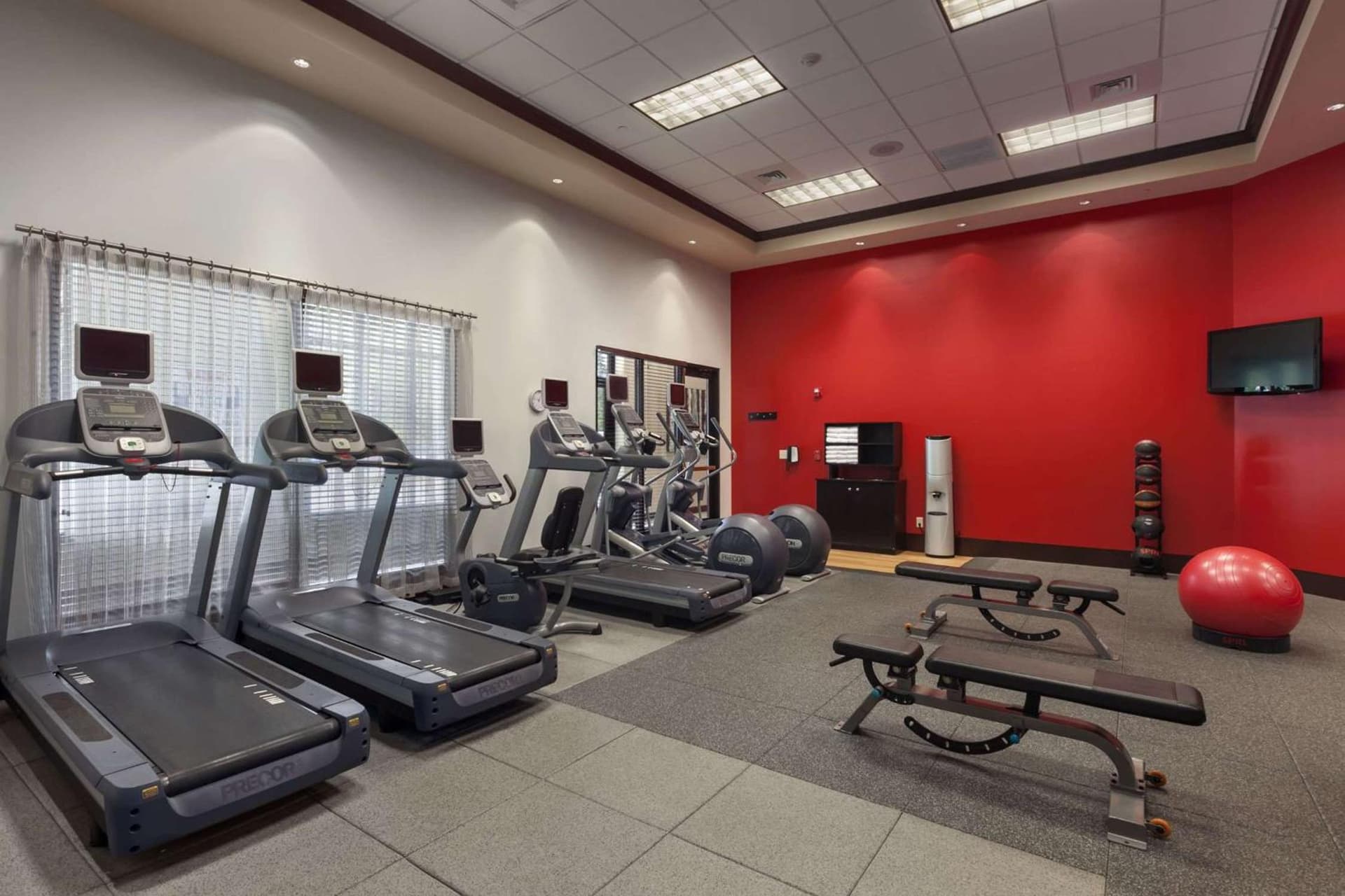 Embassy Suites Savannah Airport gallery photo in Savannah, GA — image 24