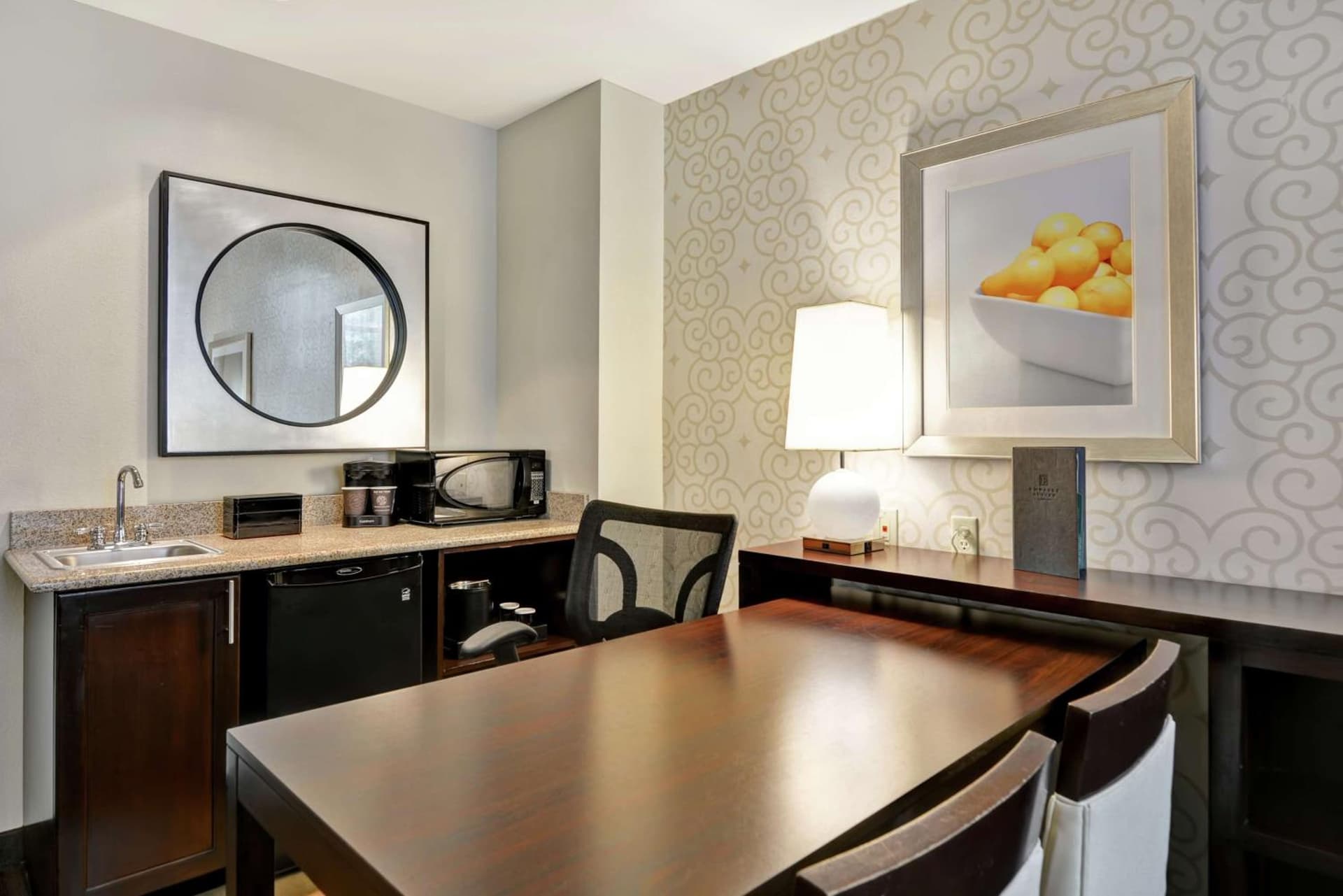 Embassy Suites Savannah Airport gallery photo in Savannah, GA — image 64