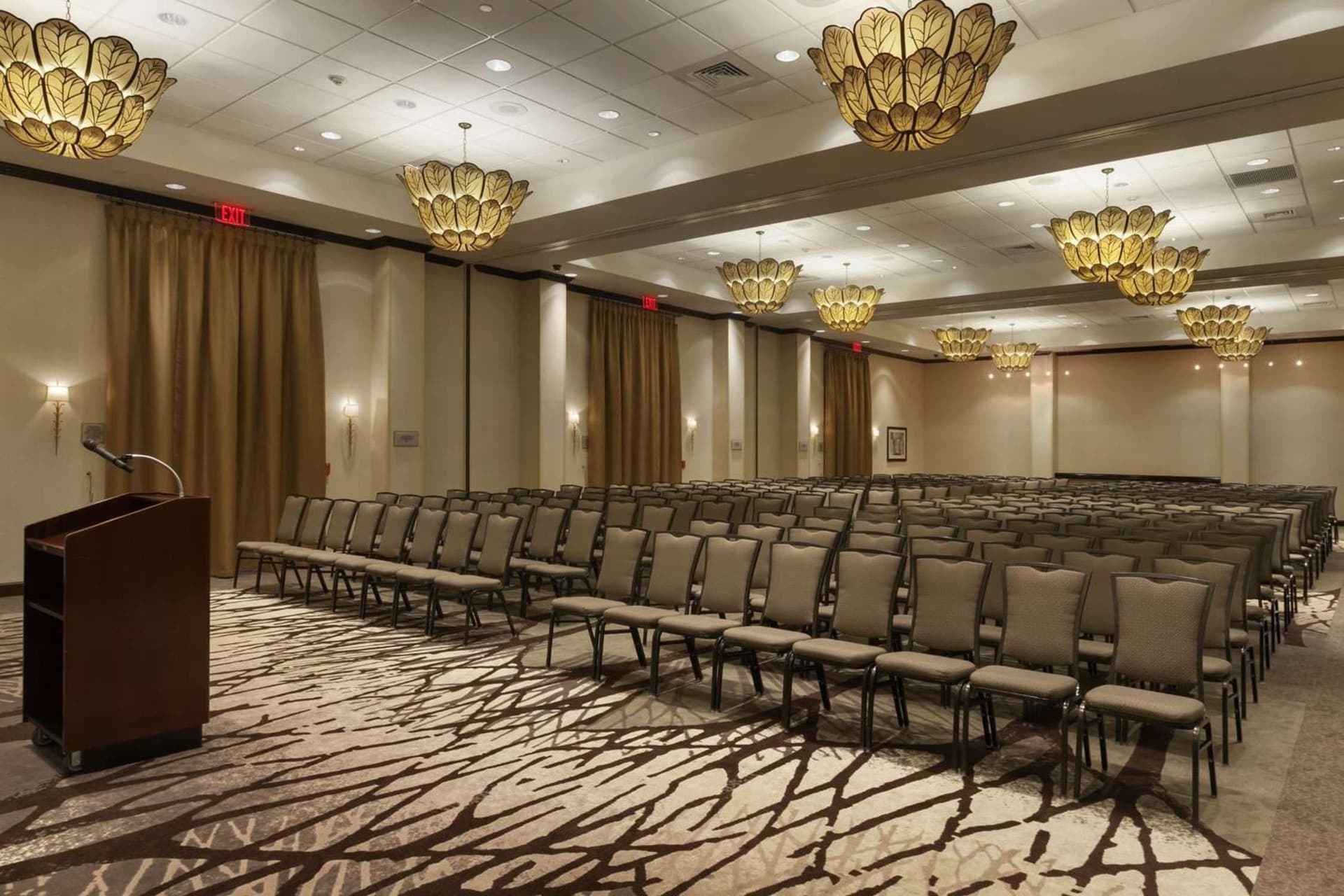 Embassy Suites Savannah Airport gallery photo in Savannah, GA — image 47