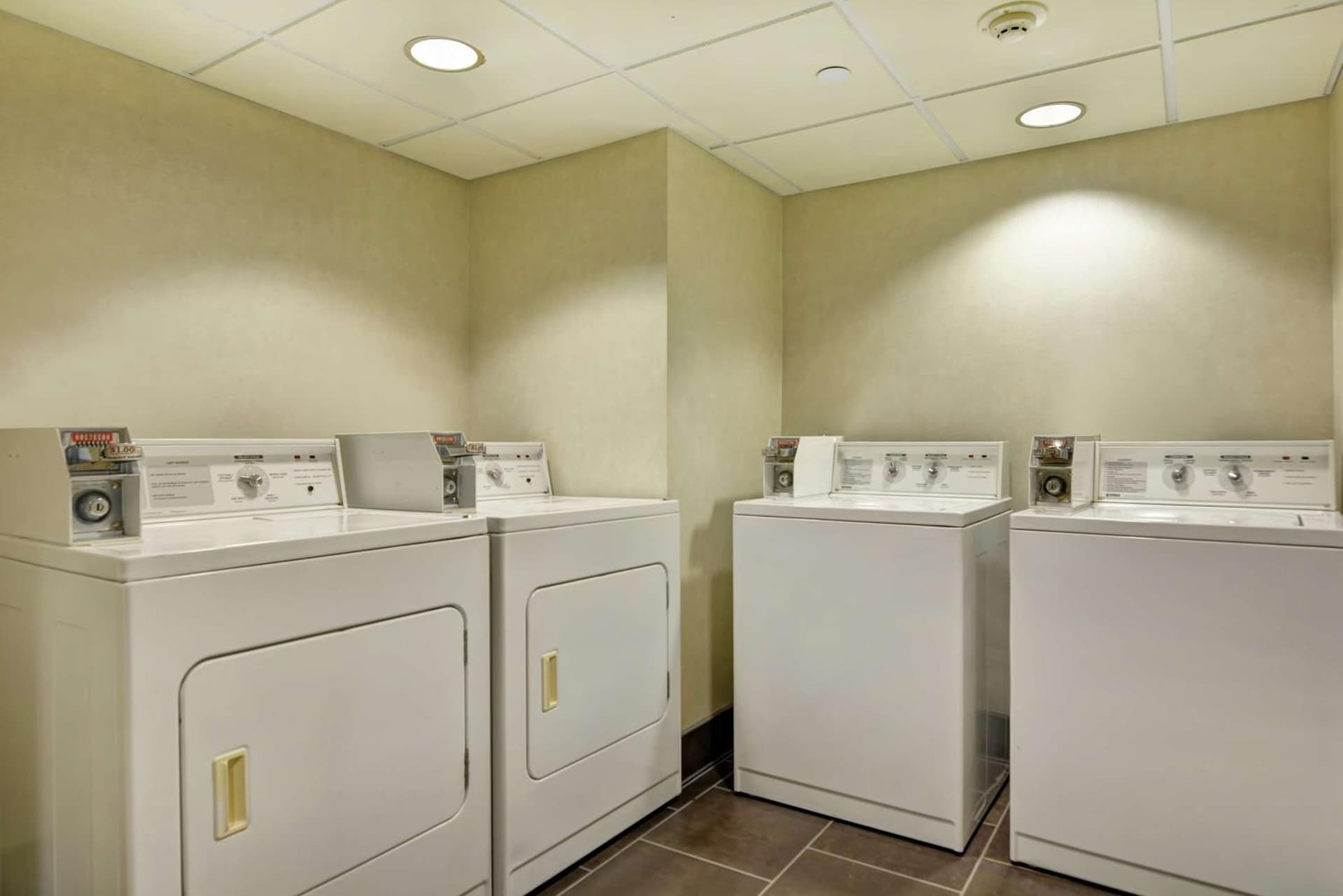 Embassy Suites Savannah Airport gallery photo in Savannah, GA — image 50