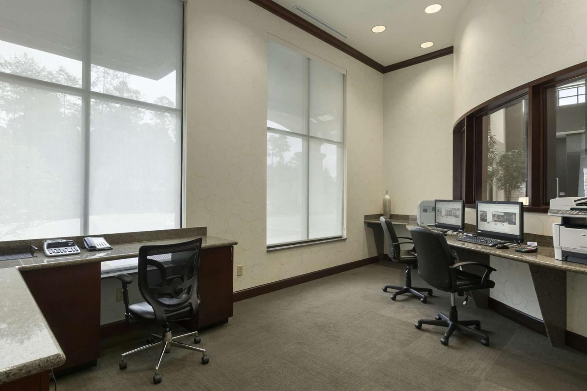 Embassy Suites Savannah Airport gallery photo in Savannah, GA — image 7