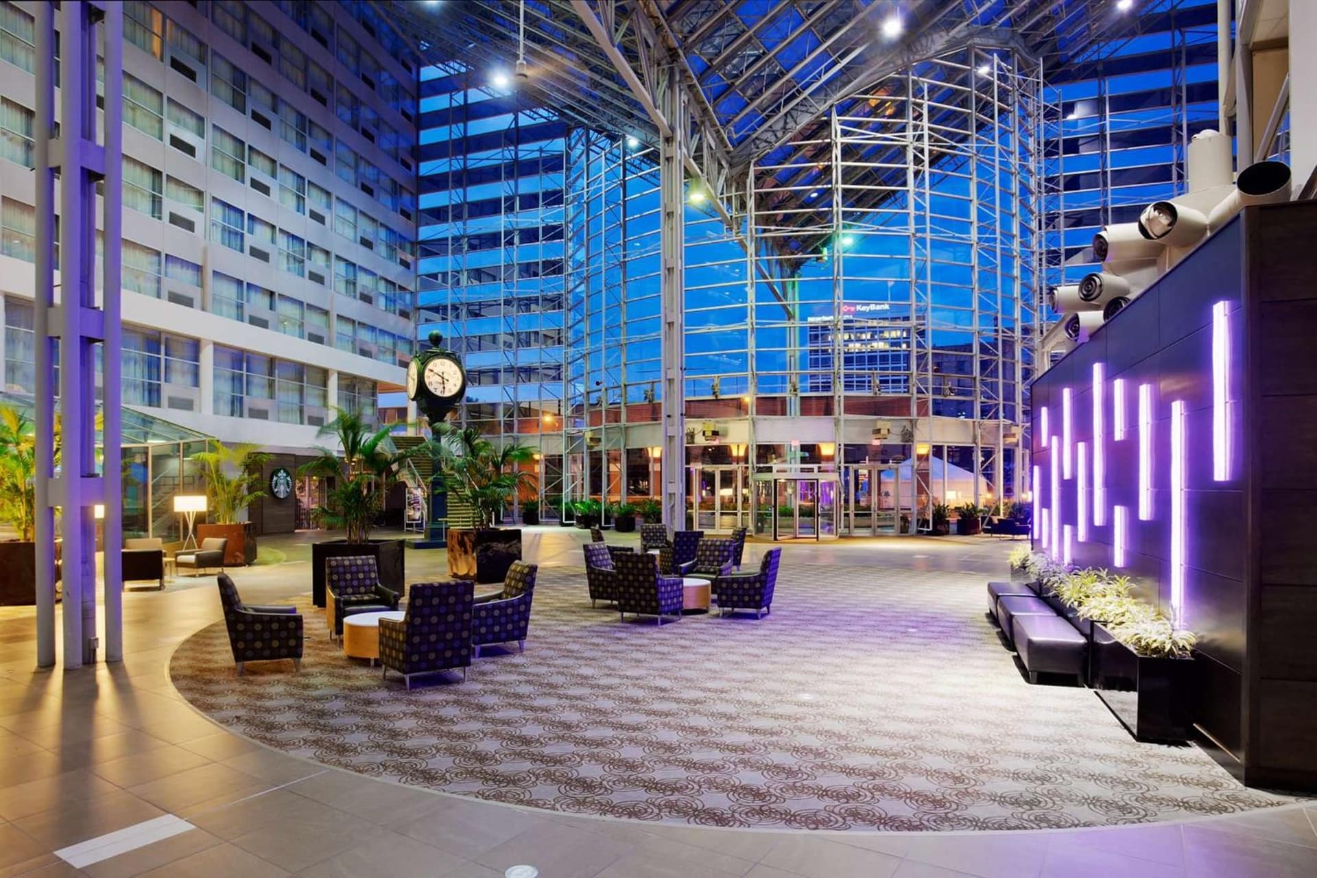 DoubleTree by Hilton Hotel South Bend gallery photo in South Bend, IN — image 23