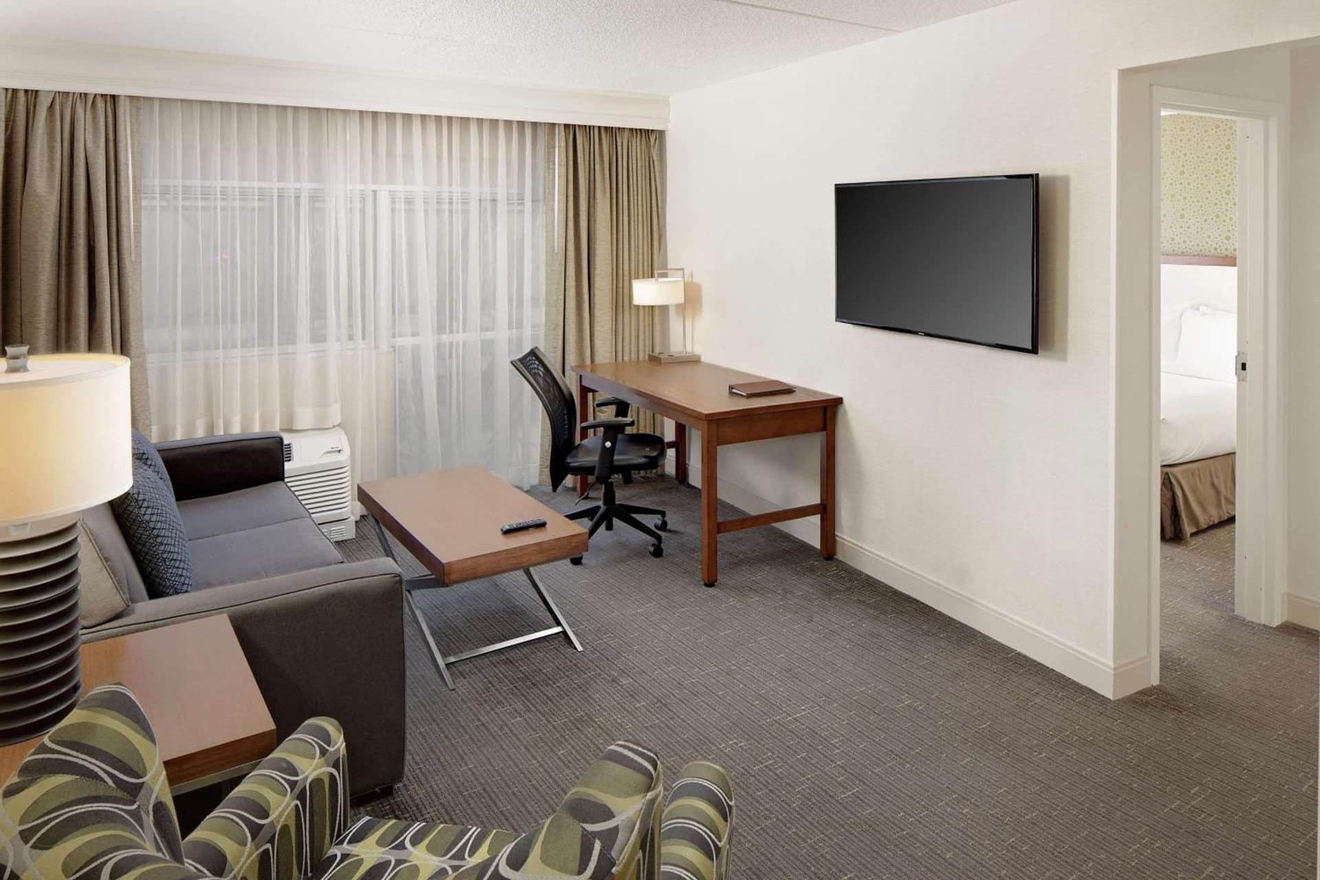 DoubleTree by Hilton Hotel South Bend gallery photo in South Bend, IN — image 10