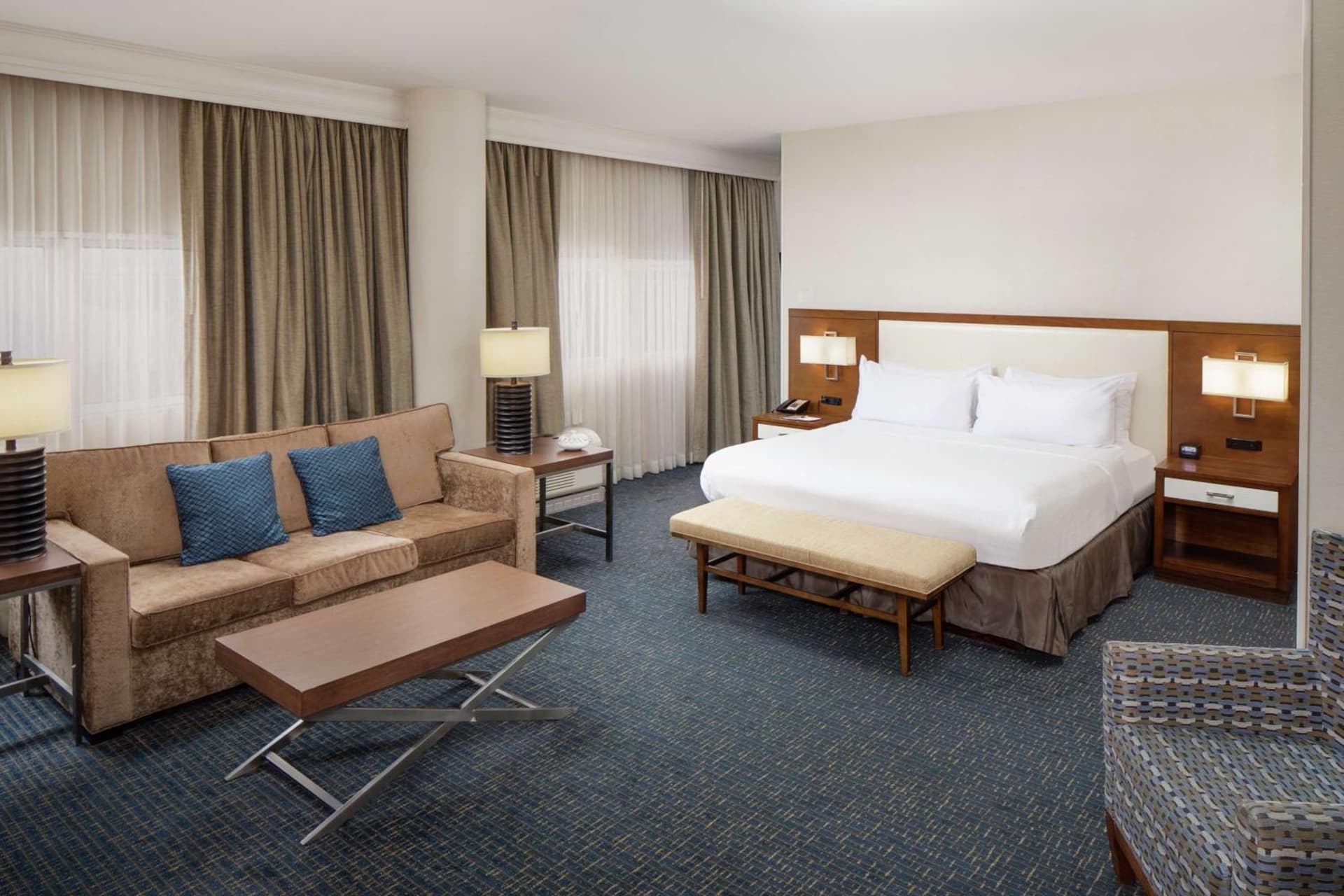 DoubleTree by Hilton Hotel South Bend gallery photo in South Bend, IN — image 26