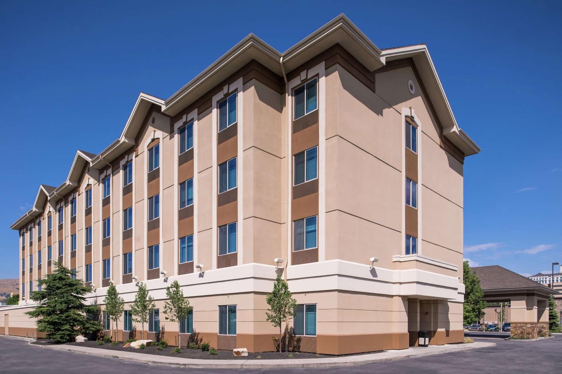 Hilton Garden Inn Salt Lake City Downtown interior in Salt Lake City, UT — gallery photo 2