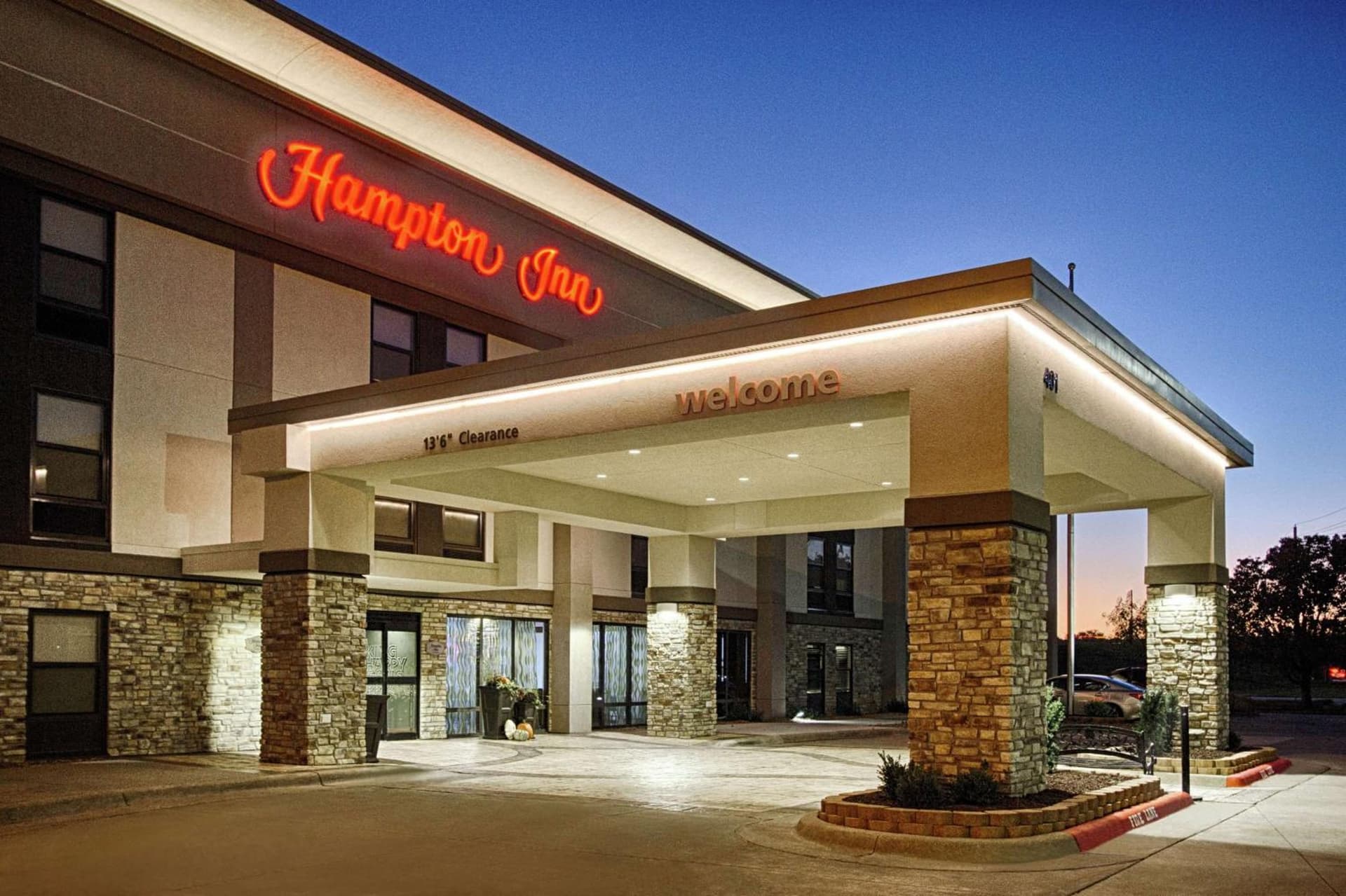 Hampton Inn Salina featured exterior or lobby in Salina, KS — similar hotel