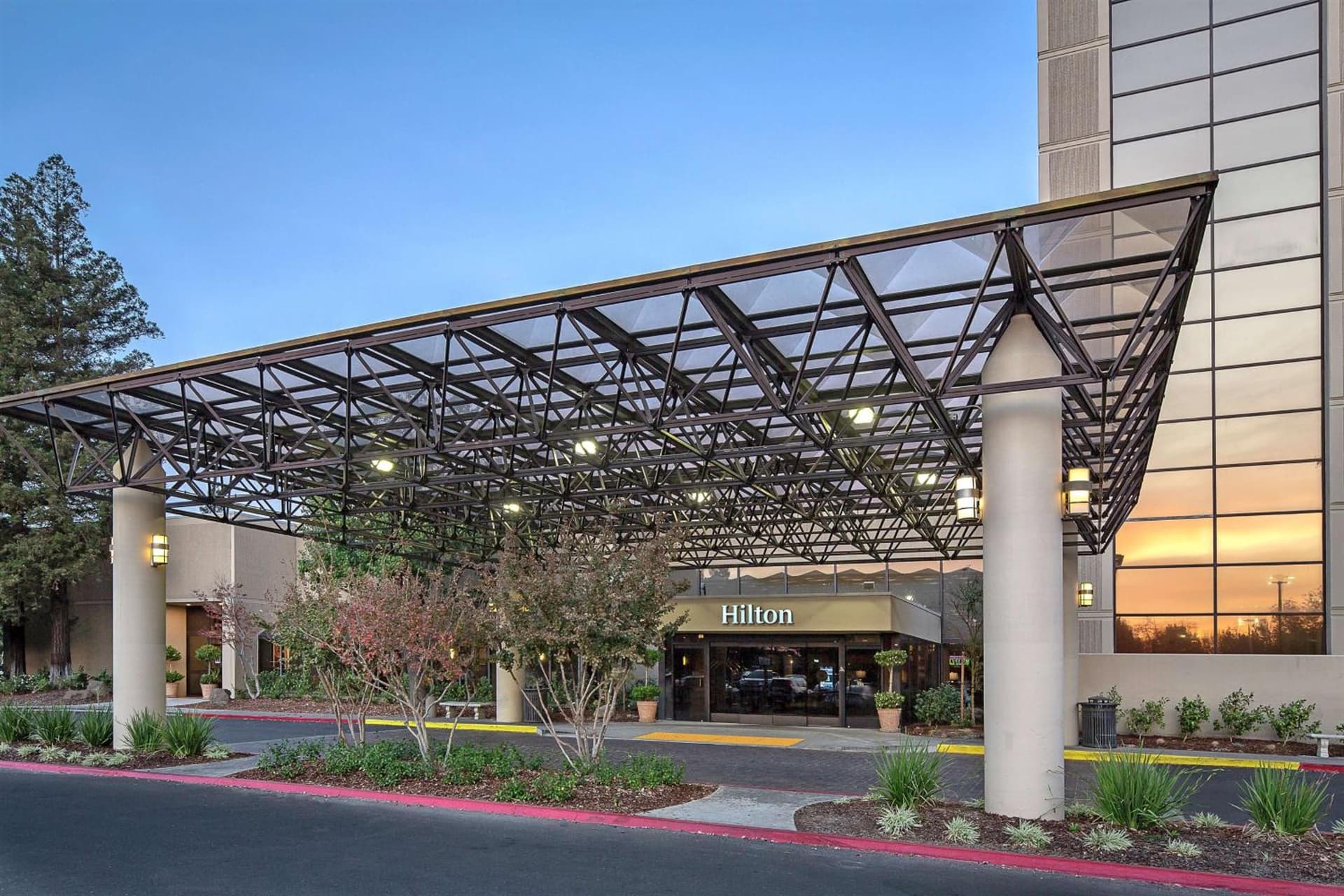 Hilton Sacramento Arden West property views in Sacramento, CA — gallery photo 3