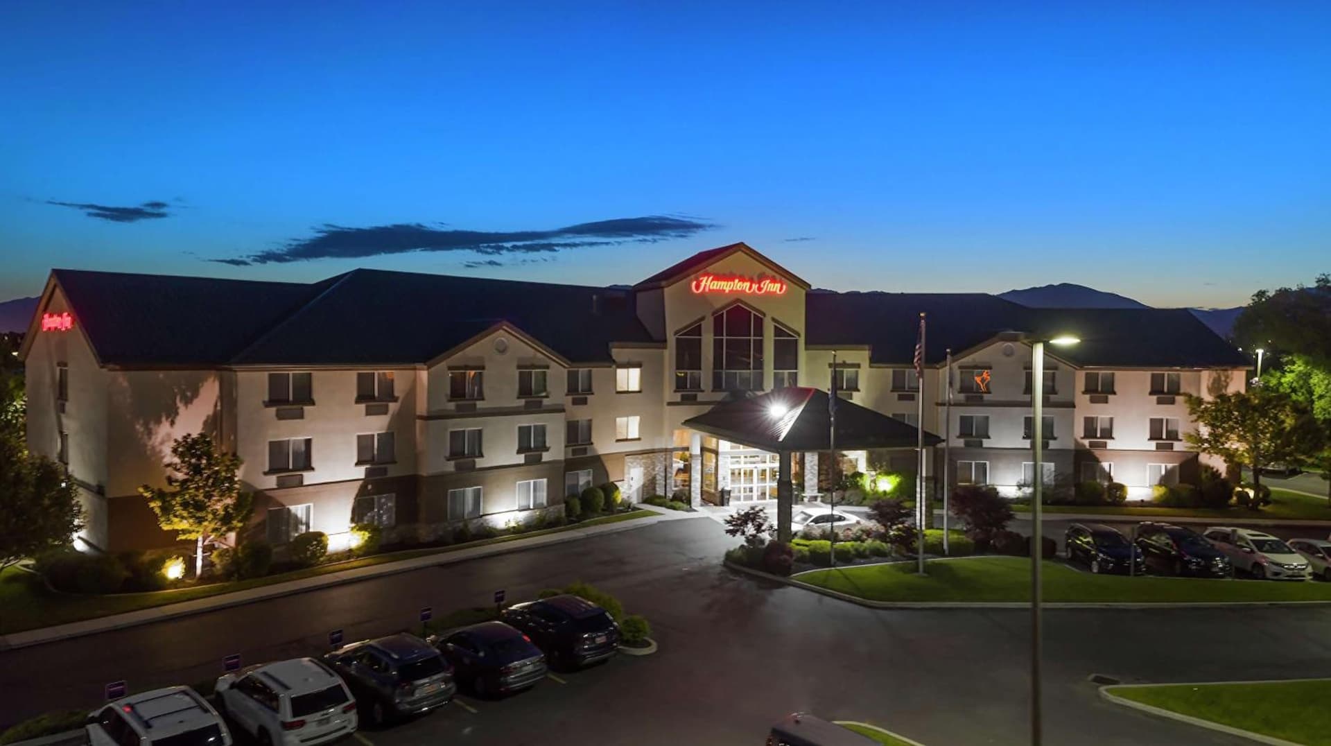 Spark by Hilton Salt Lake City Central featured exterior or lobby in Salt Lake City, UT — similar hotel