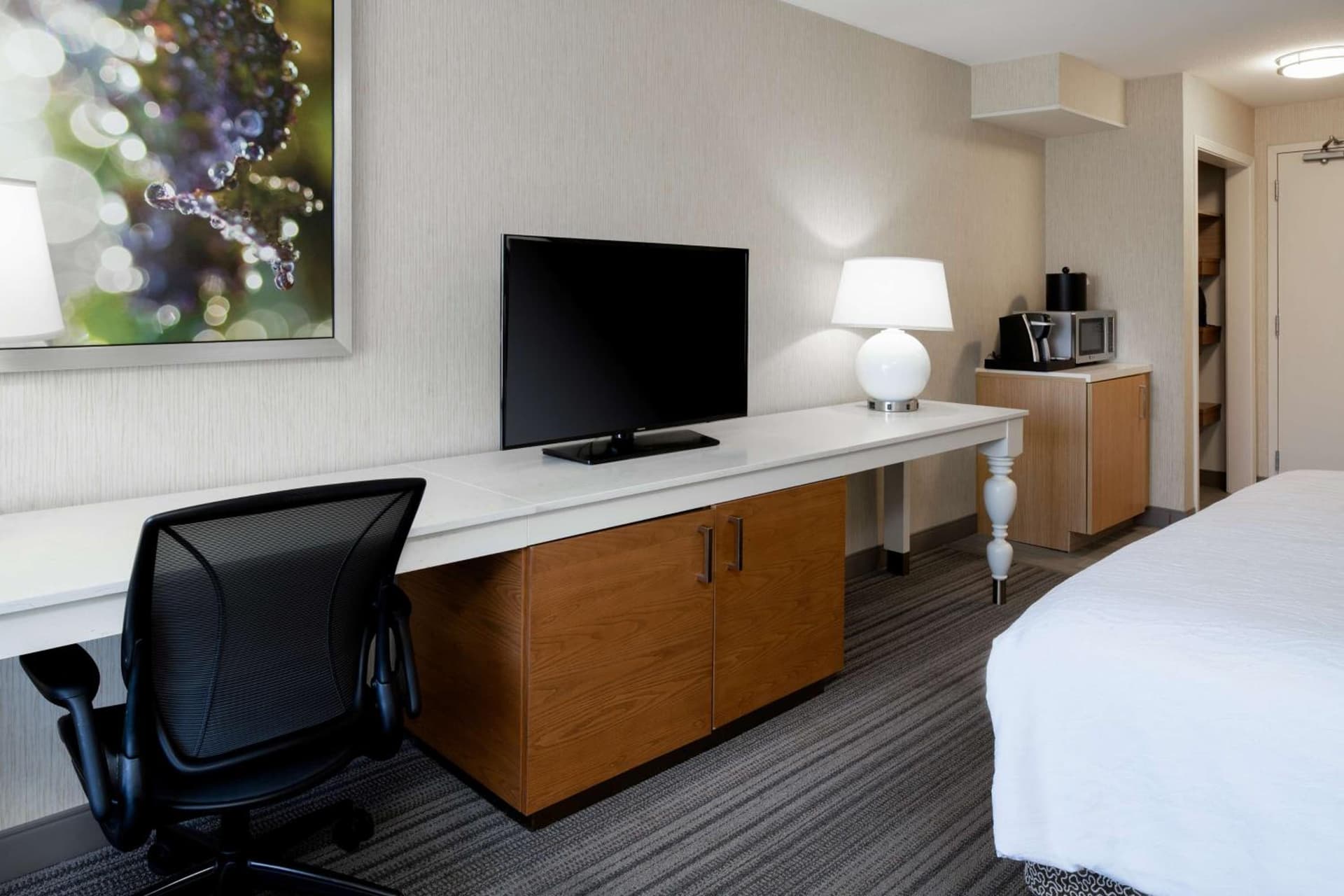 Hilton Garden Inn Roseville gallery photo in Roseville, CA — image 34