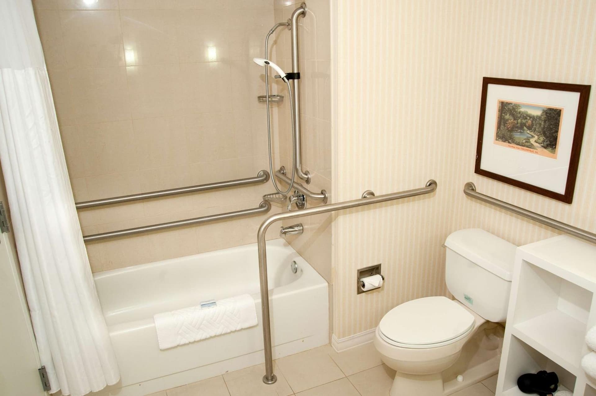DoubleTree by Hilton Collinsville/St.Louis gallery photo in Collinsville, IL — image 48