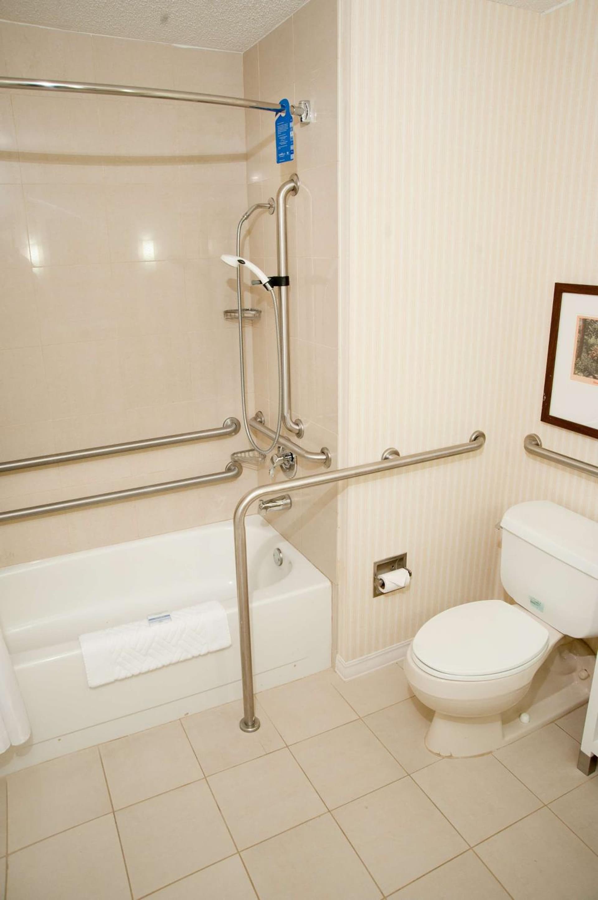 DoubleTree by Hilton Collinsville/St.Louis gallery photo in Collinsville, IL — image 34