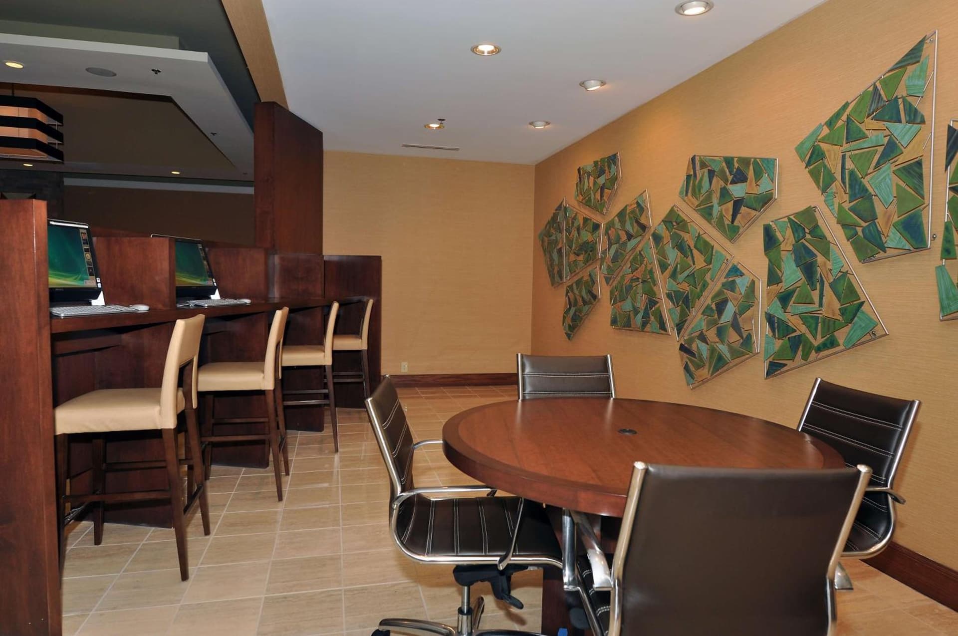 DoubleTree by Hilton Collinsville/St.Louis gallery photo in Collinsville, IL — image 17