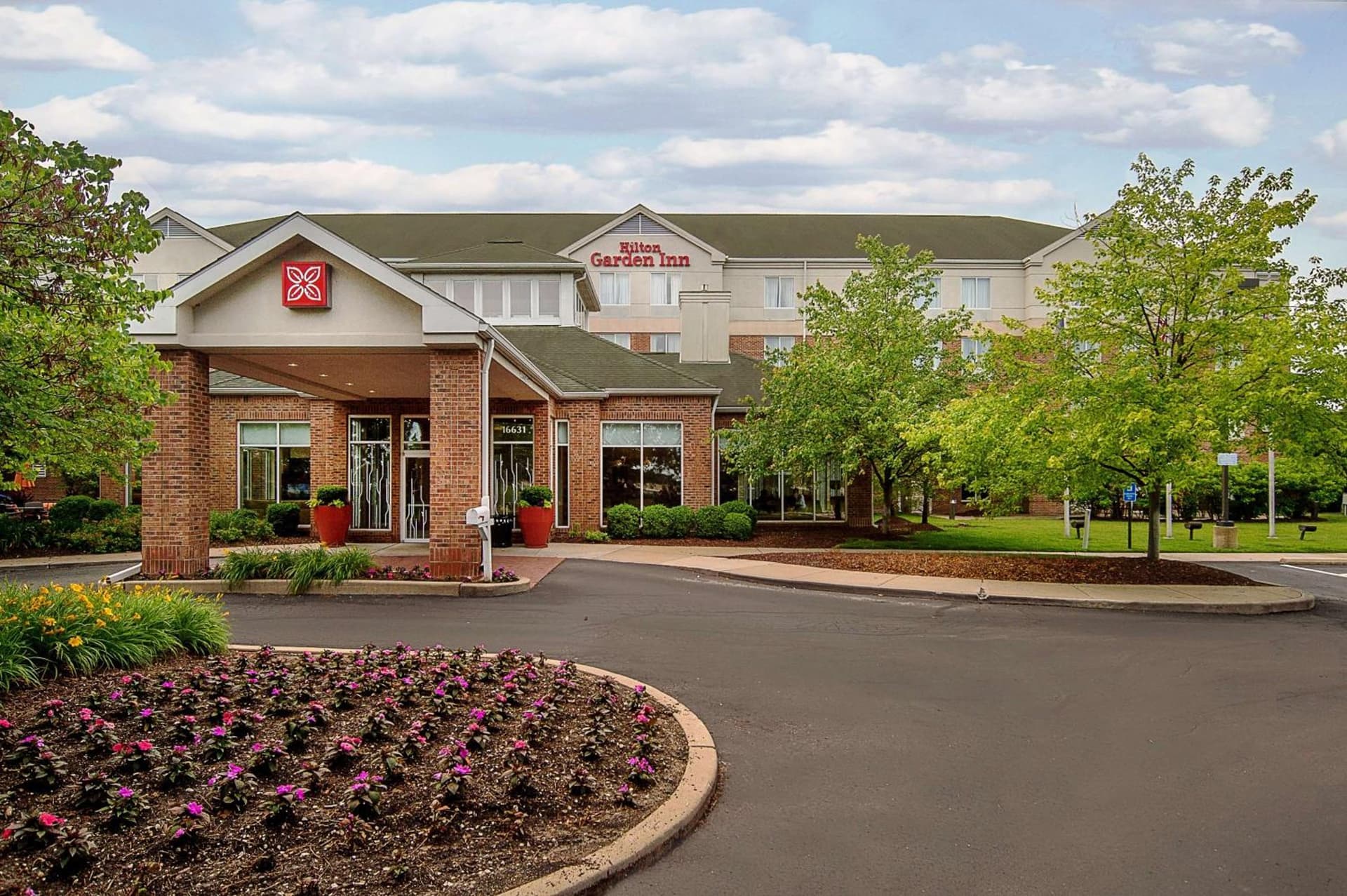 Hilton Garden Inn St. Louis/Chesterfield featured exterior or lobby in Chesterfield, MO — similar hotel