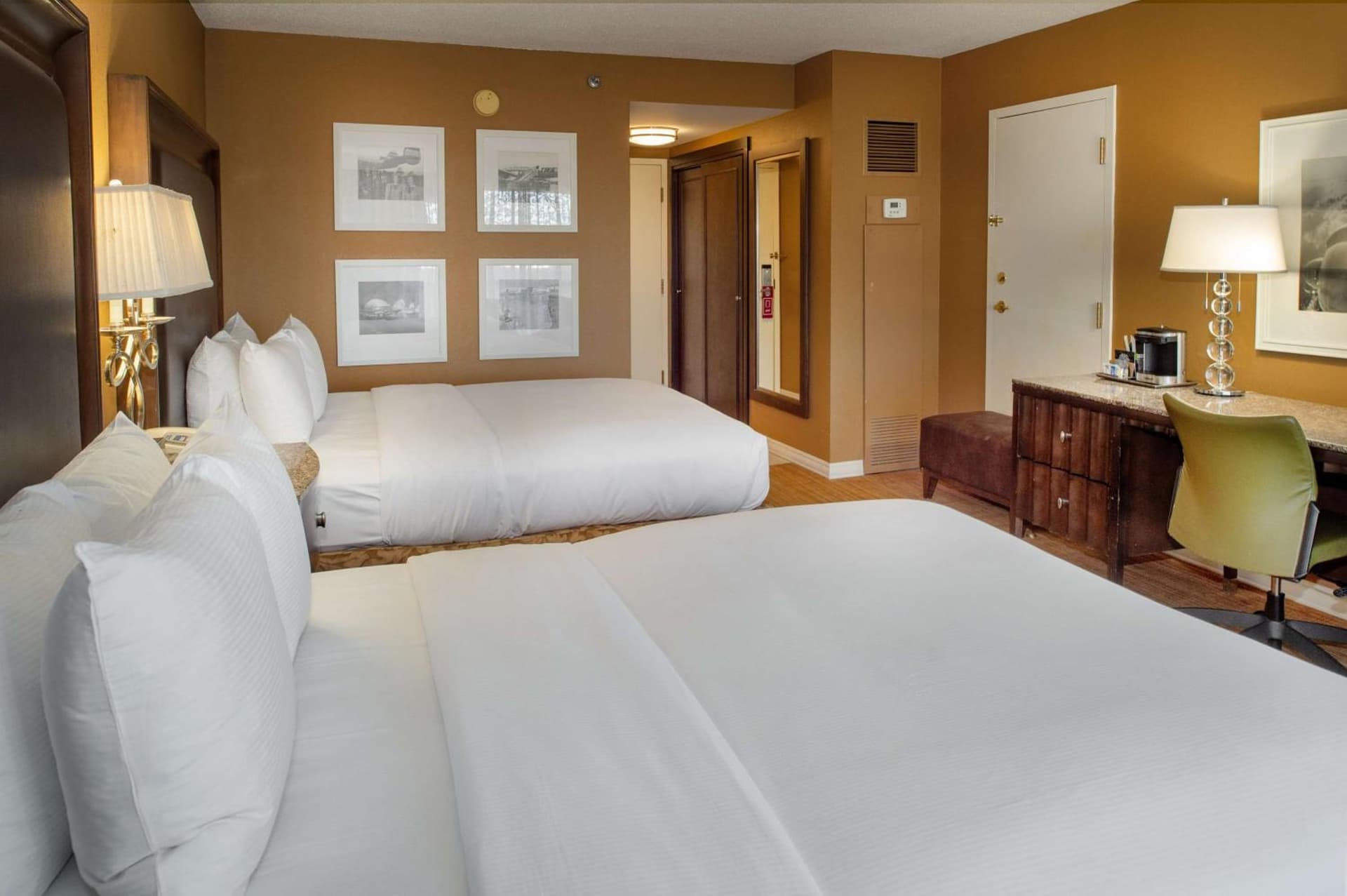 Hilton St. Louis Airport property views in Woodson Terrace, MO — gallery photo 3