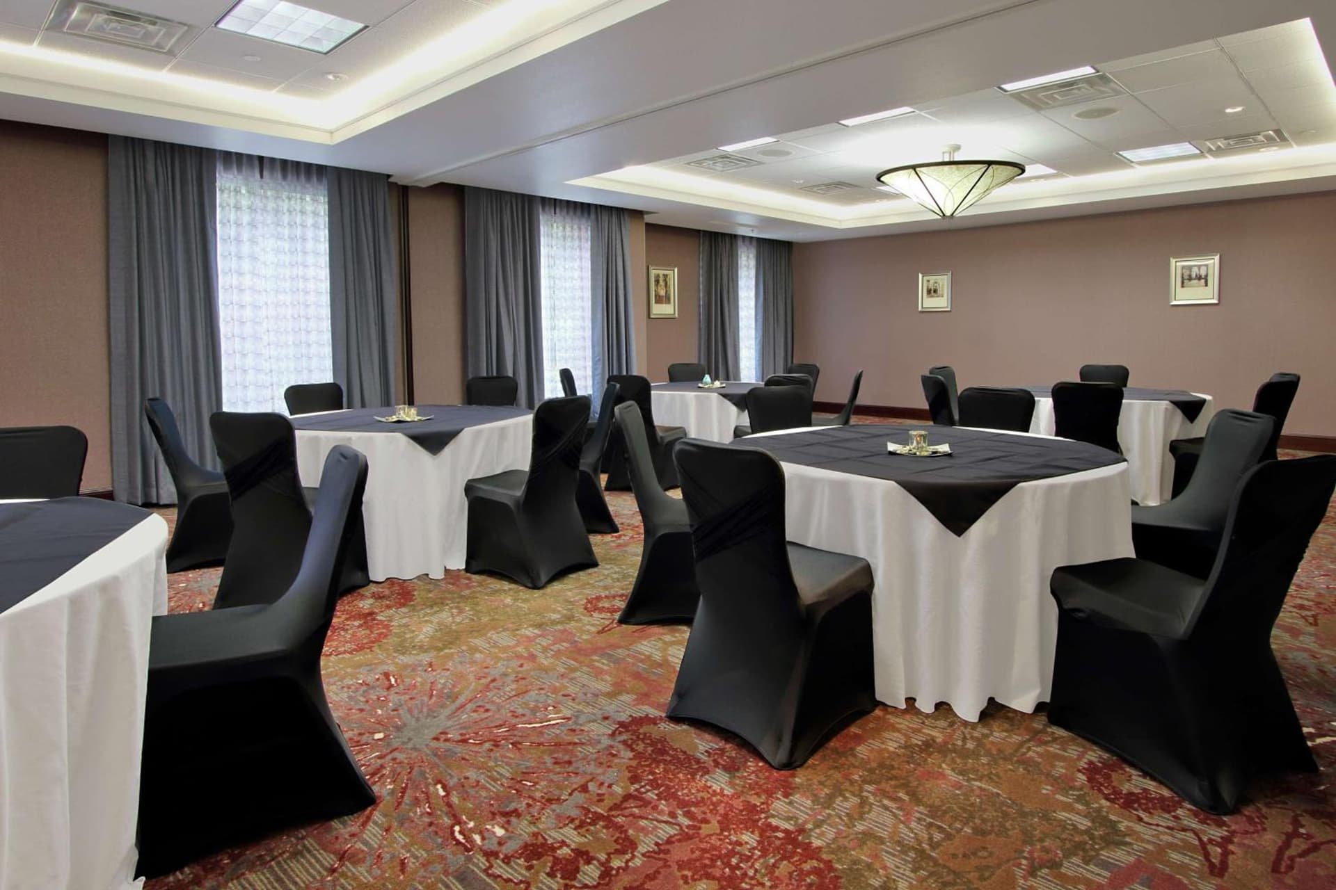 Hilton Garden Inn Sonoma County Airport gallery photo in Santa Rosa, CA — image 14