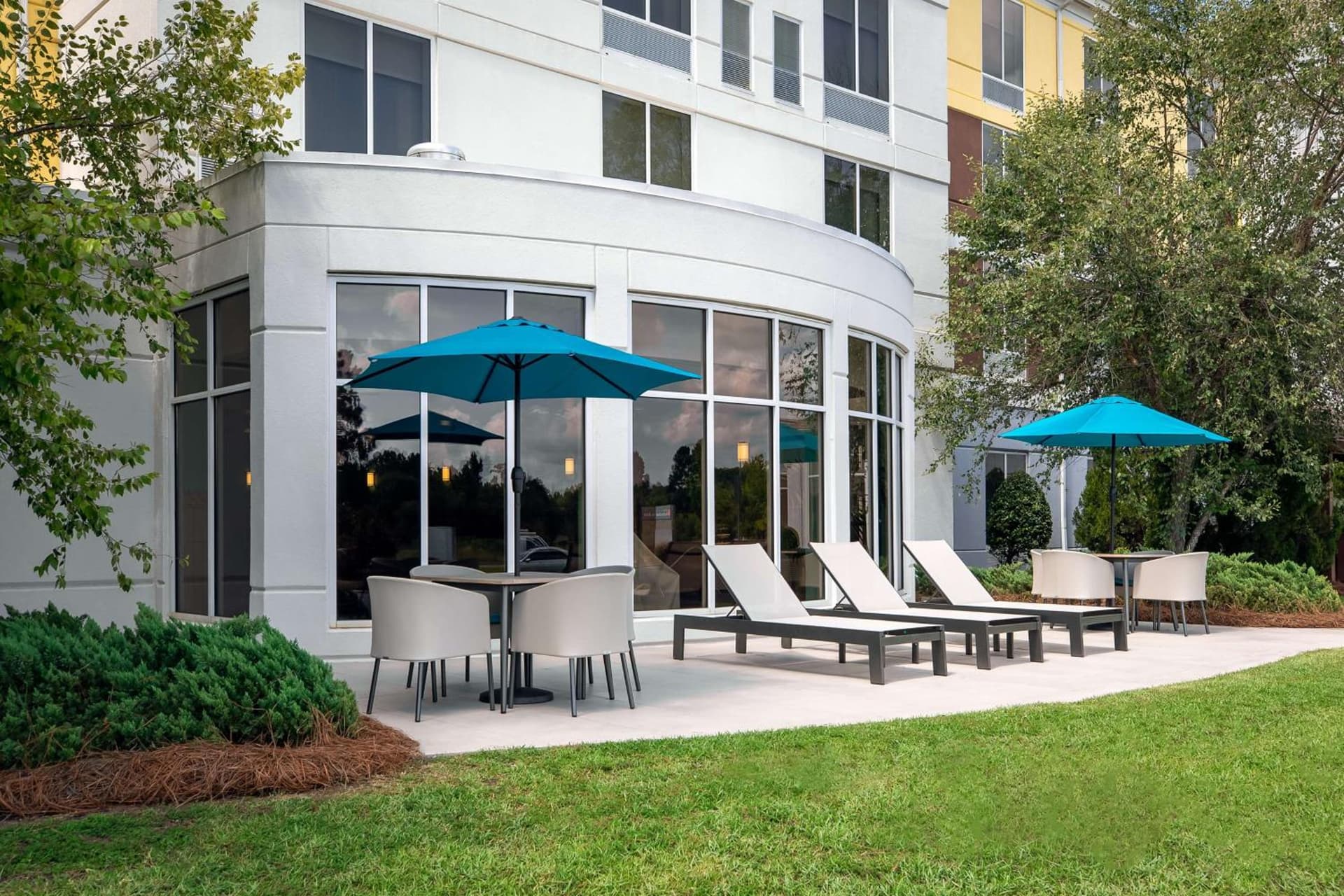Hilton Garden Inn Tifton interior in Tifton, GA — gallery photo 2