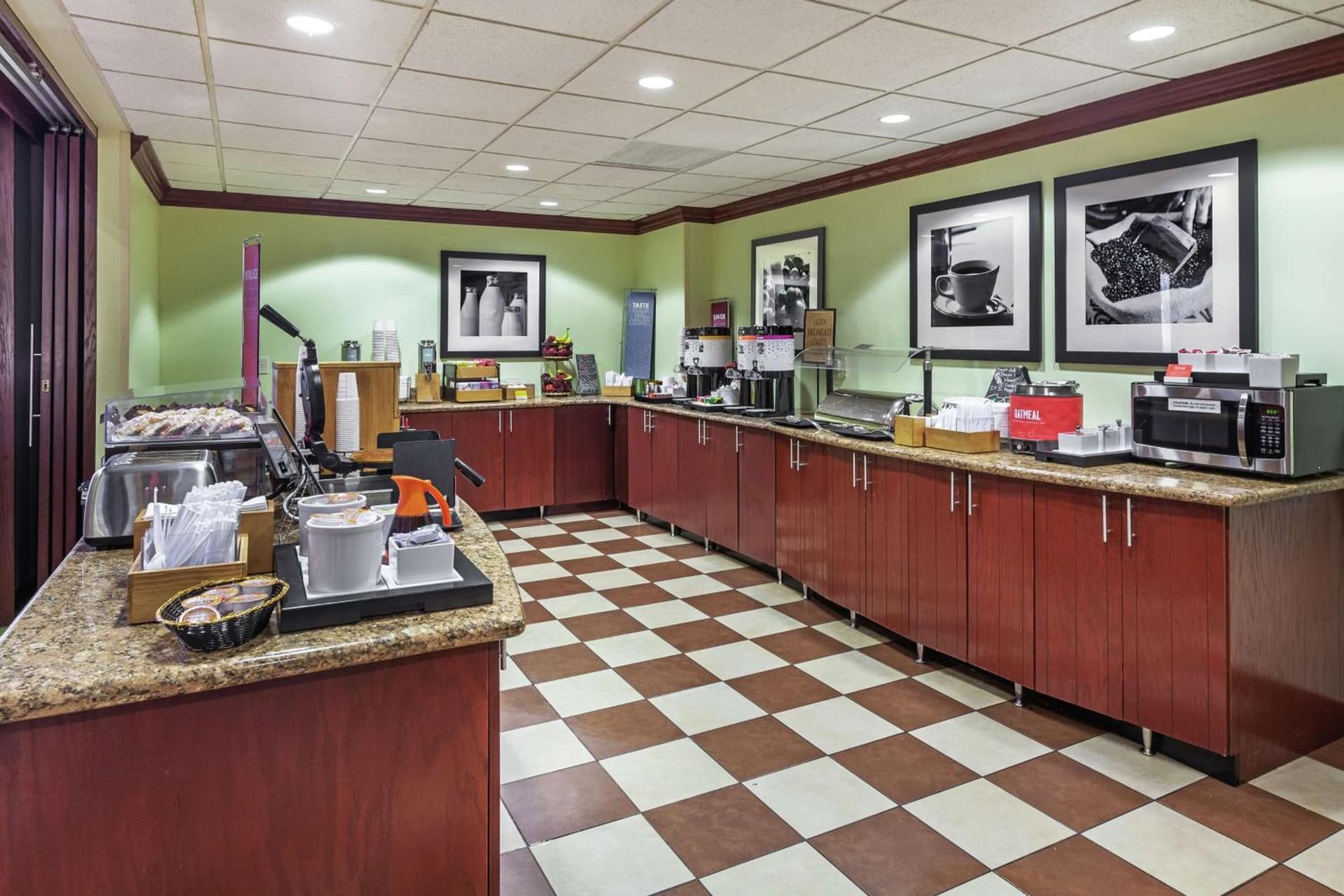 Hampton Inn & Suites Owasso gallery photo in Owasso, OK — image 58