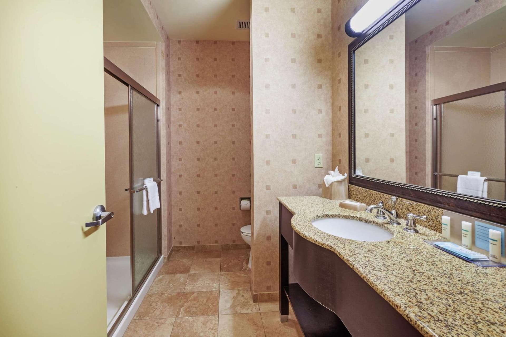 Hampton Inn & Suites Owasso gallery photo in Owasso, OK — image 42