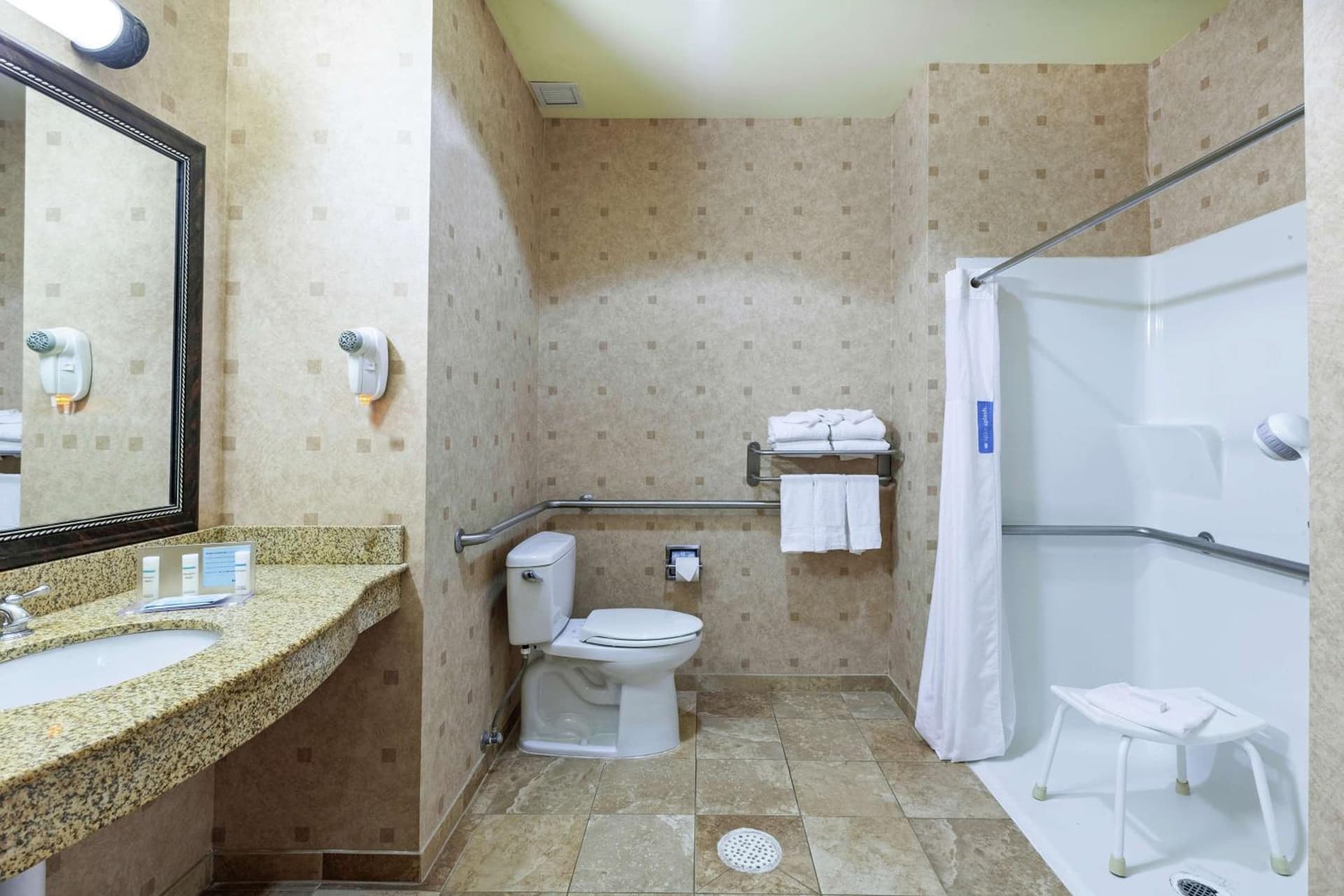 Hampton Inn & Suites Owasso gallery photo in Owasso, OK — image 39