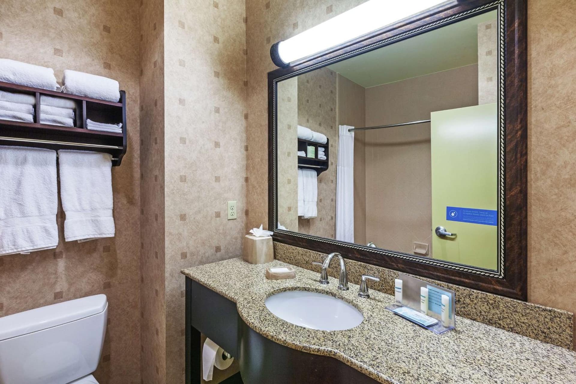 Hampton Inn & Suites Owasso gallery photo in Owasso, OK — image 43