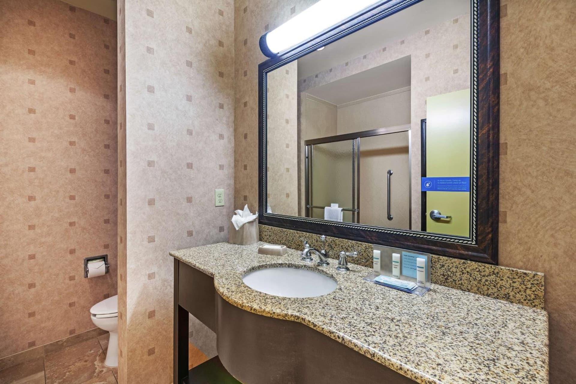 Hampton Inn & Suites Owasso gallery photo in Owasso, OK — image 11