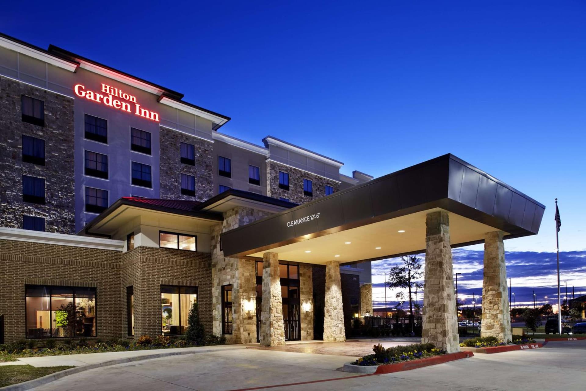 Hilton Garden Inn Texarkana featured exterior or lobby in Texarkana - Texas, TX — similar hotel