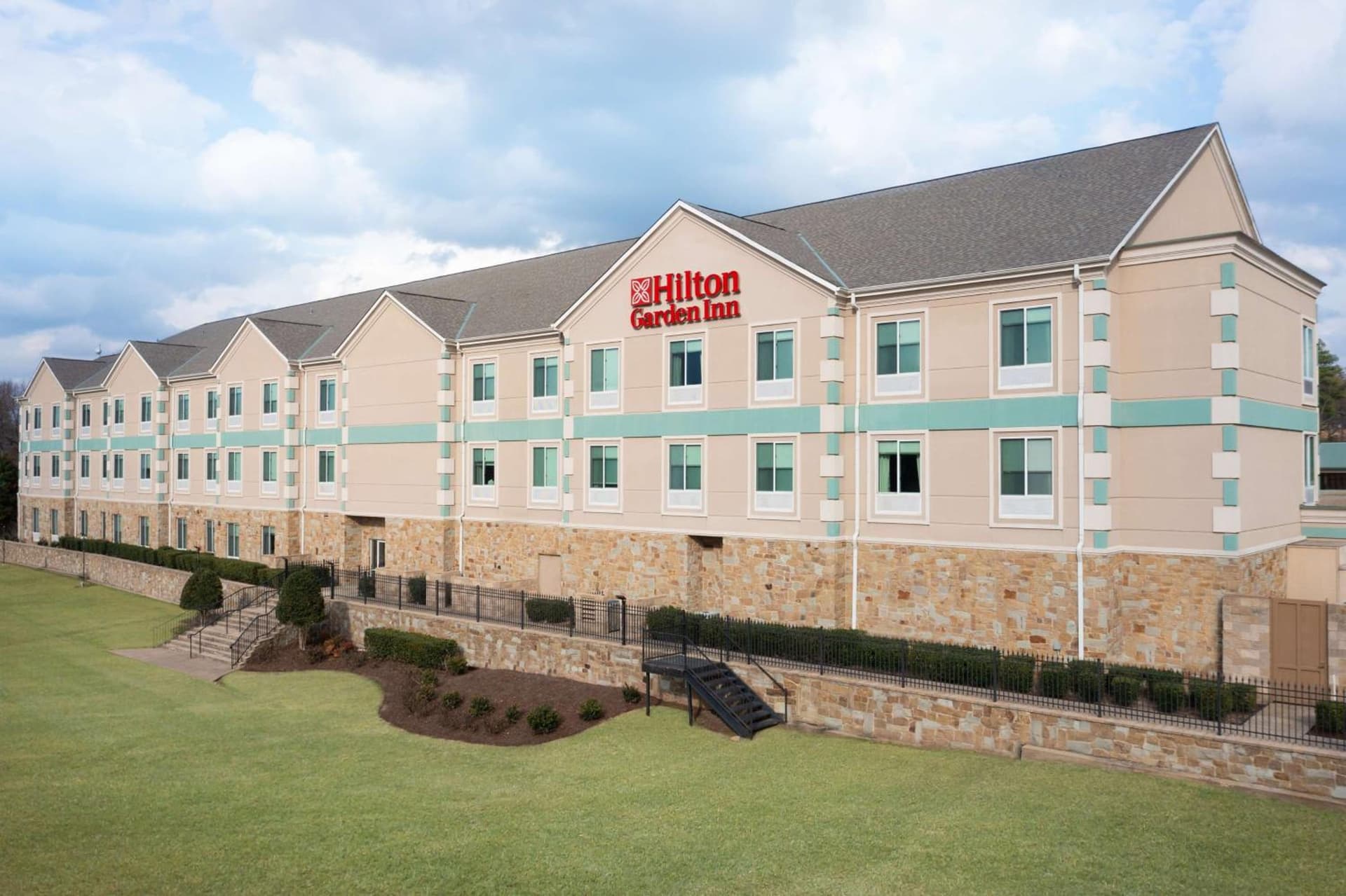 Hilton Garden Inn Tyler property views in Tyler, TX — gallery photo 3