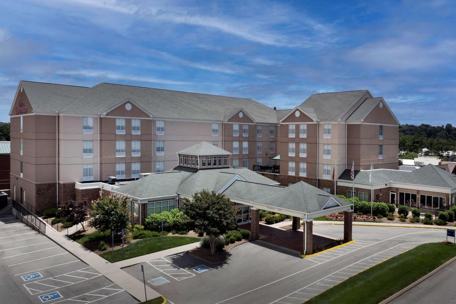 Hilton Garden Inn Knoxville West/Cedar Bluff featured exterior or lobby in Knoxville, TN — similar hotel