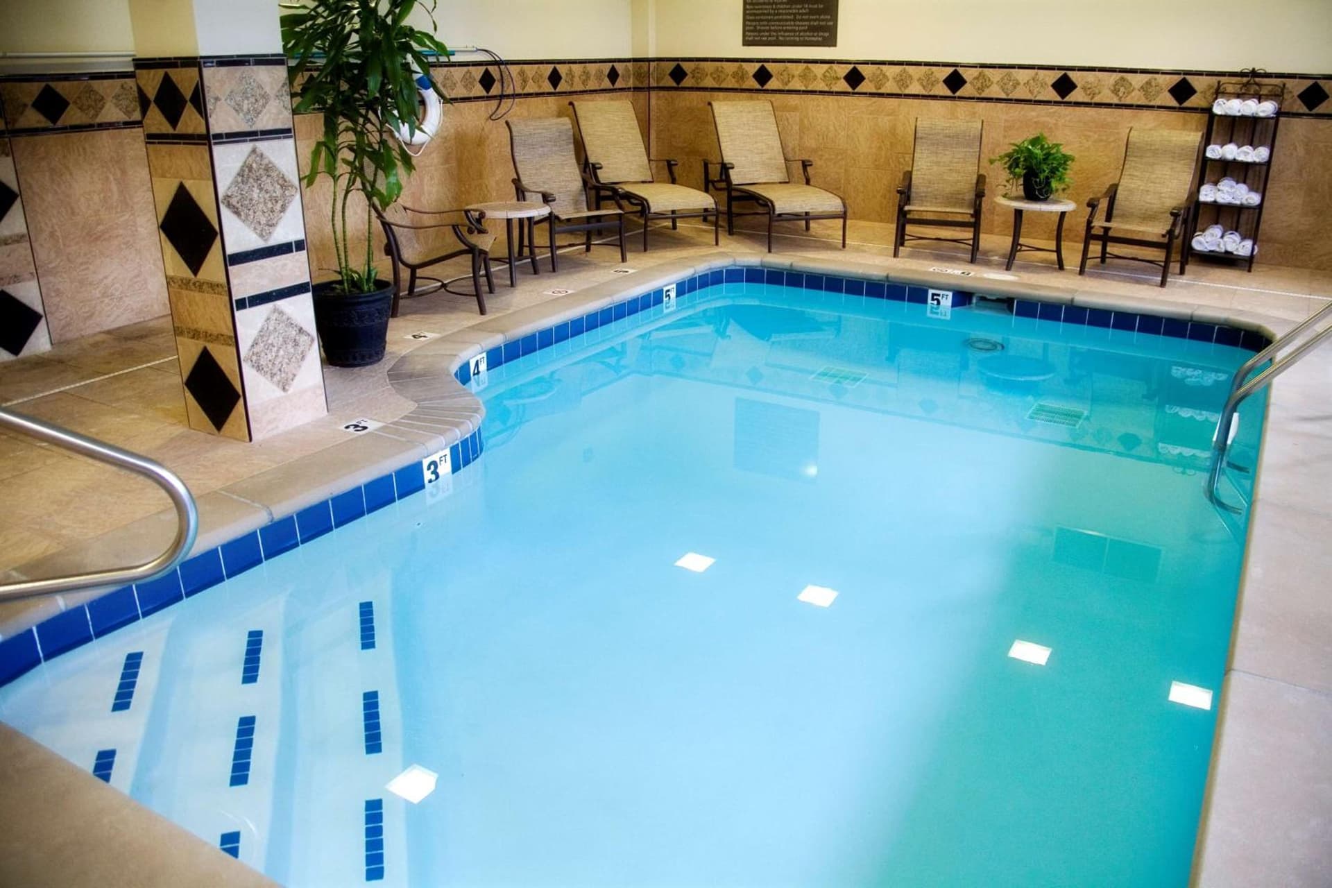 Hampton Inn & Suites Knoxville-Downtown gallery photo in Knoxville, TN — image 13