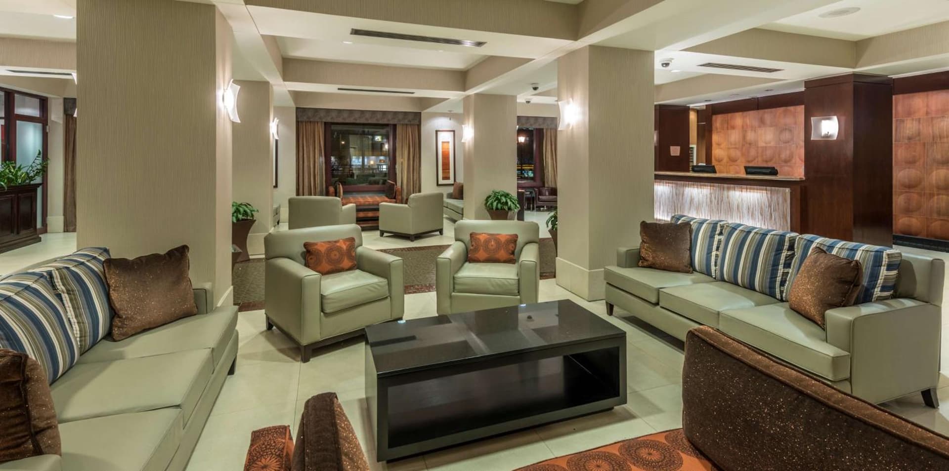 Embassy Suites by Hilton Alexandria Old Town gallery photo in Alexandria, VA — image 21