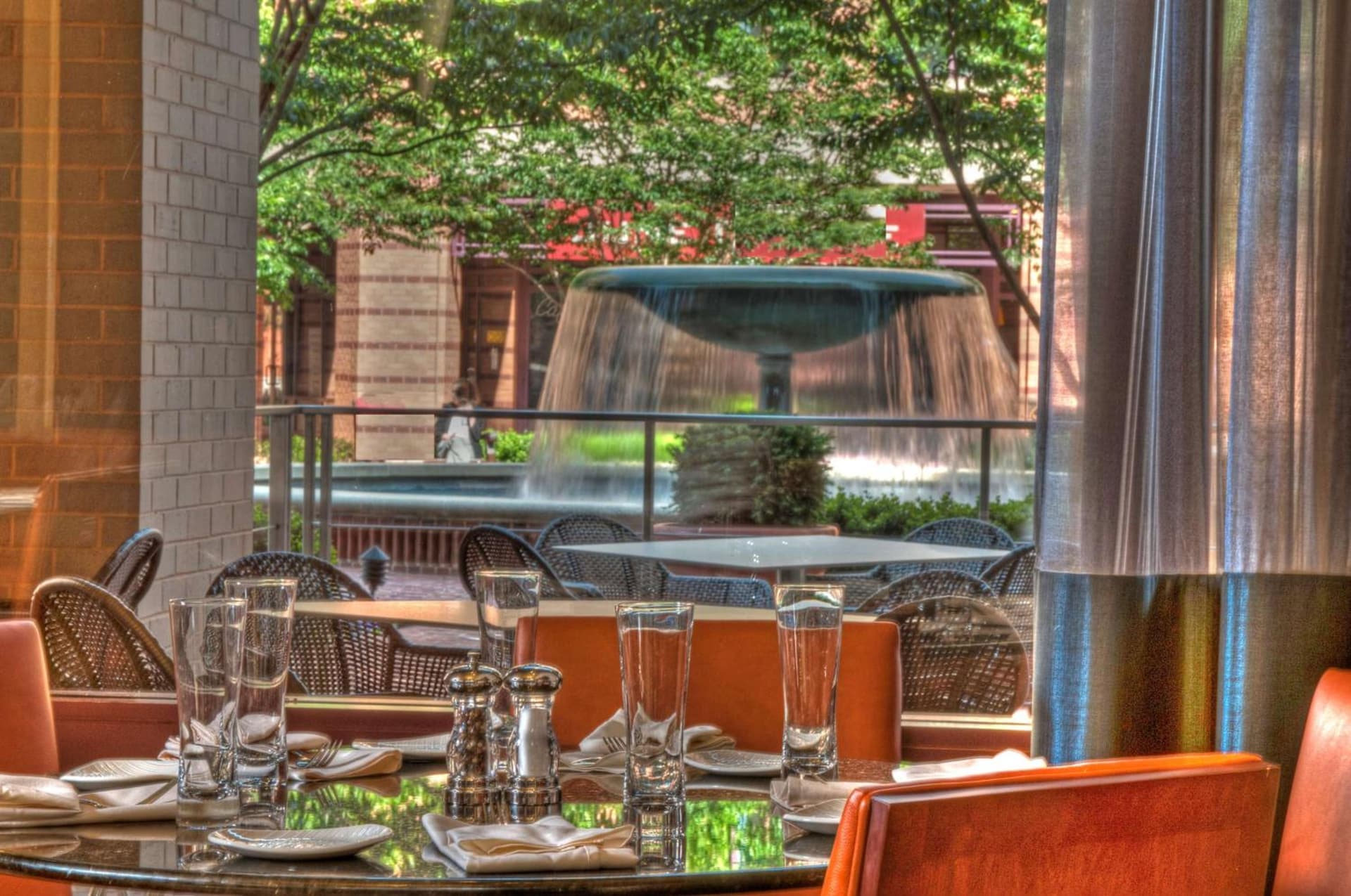 Embassy Suites by Hilton Alexandria Old Town gallery photo in Alexandria, VA — image 30