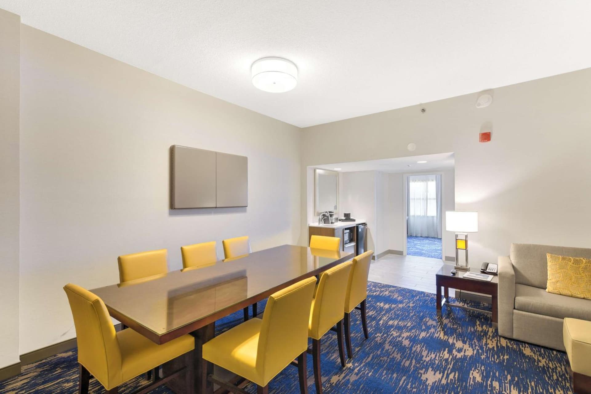 Embassy Suites by Hilton Alexandria Old Town gallery photo in Alexandria, VA — image 54