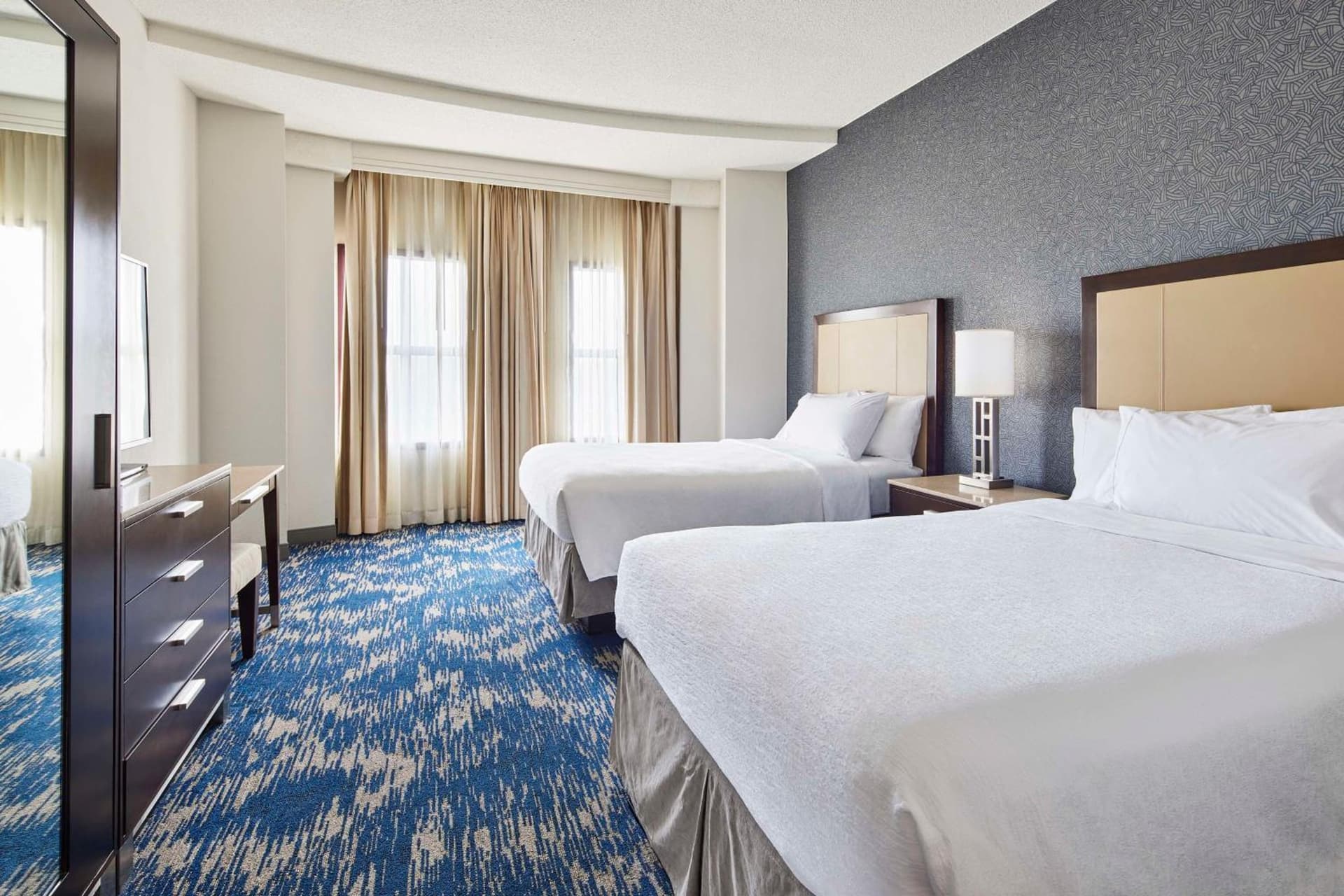 Embassy Suites by Hilton Alexandria Old Town gallery photo in Alexandria, VA — image 43